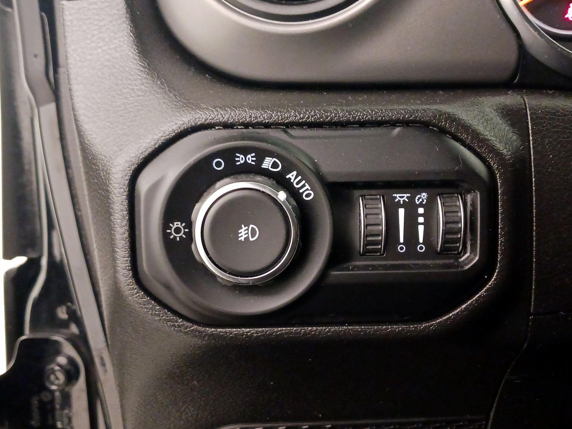 Thumbnail: 2022 Jeep Wrangler - 13