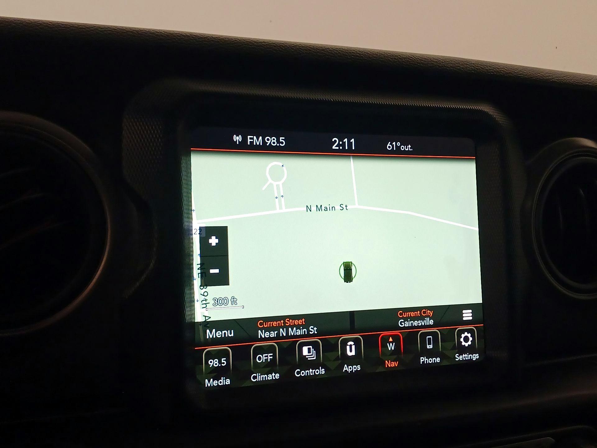 Thumbnail: 2022 Jeep Wrangler - 14