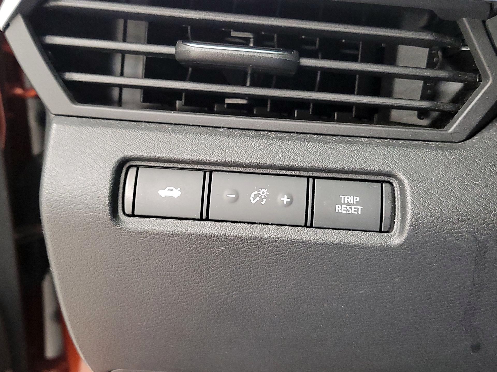 Thumbnail: 2022 Nissan Altima - 13