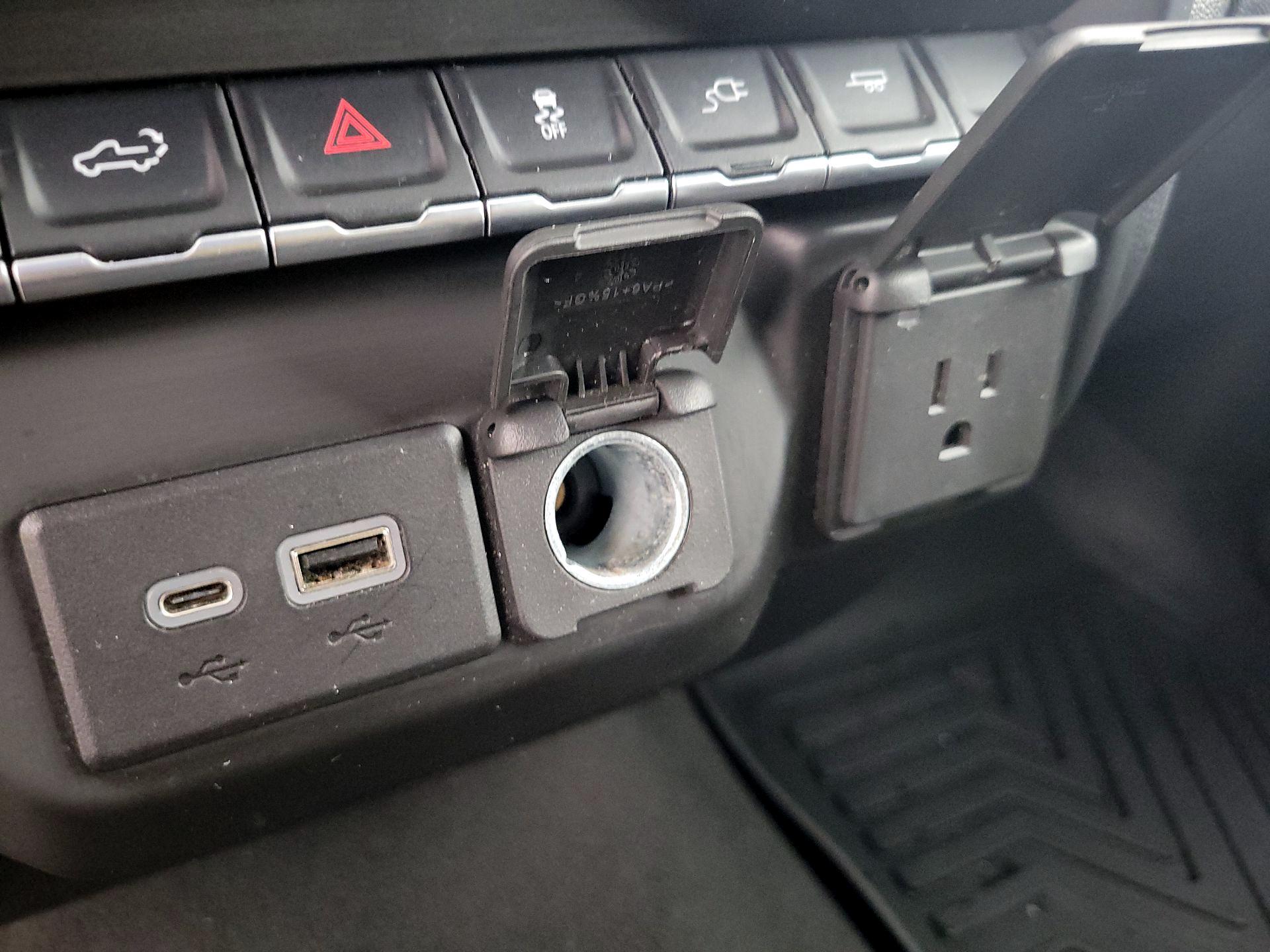 Thumbnail: 2021 Chevrolet Silverado 1500 - 18