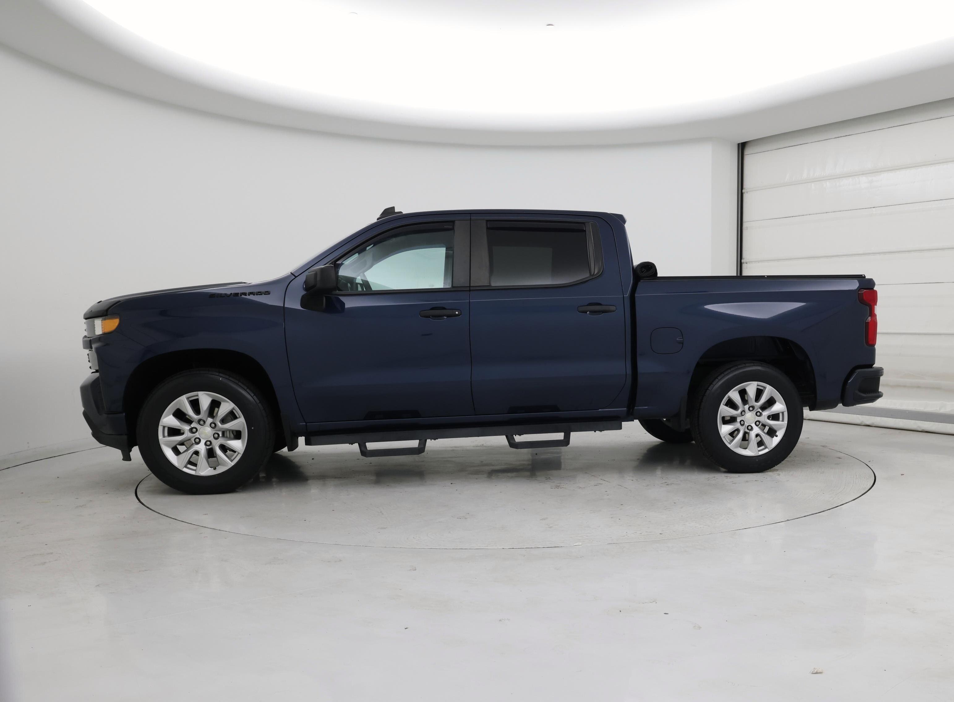 Thumbnail: 2021 Chevrolet Silverado 1500 - 3