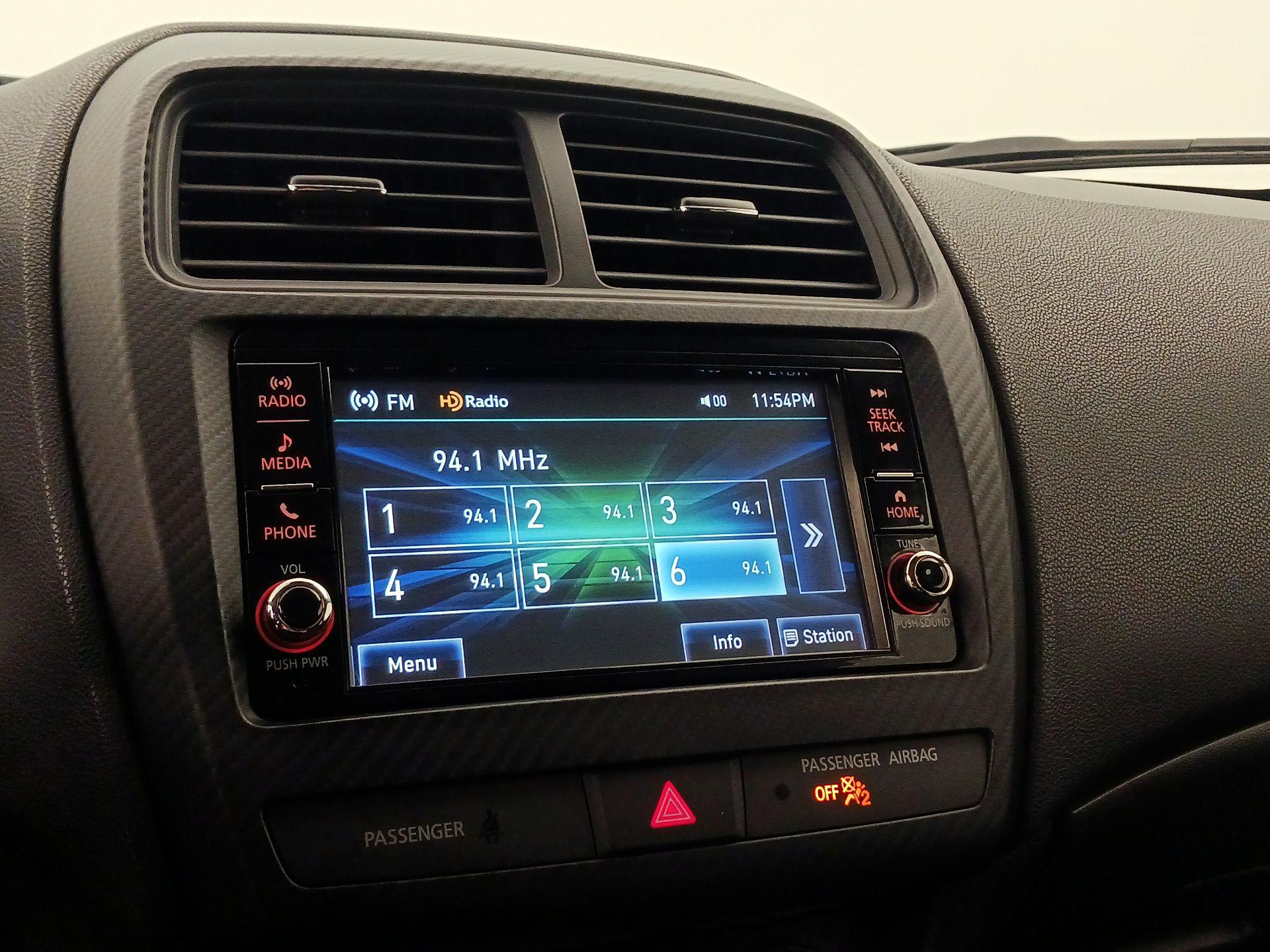 Thumbnail: 2022 Mitsubishi Outlander Sport - 15