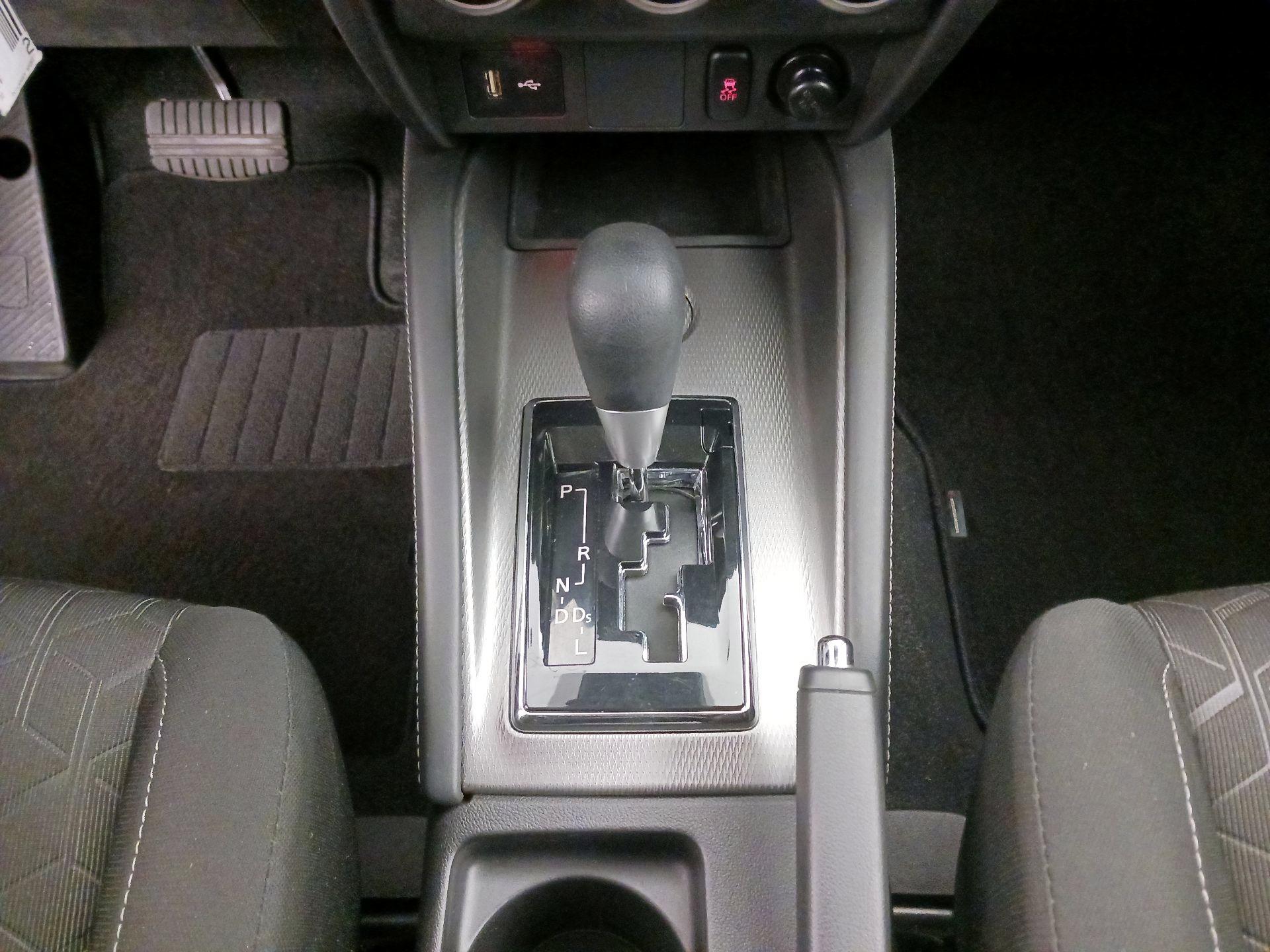 Thumbnail: 2022 Mitsubishi Outlander Sport - 17