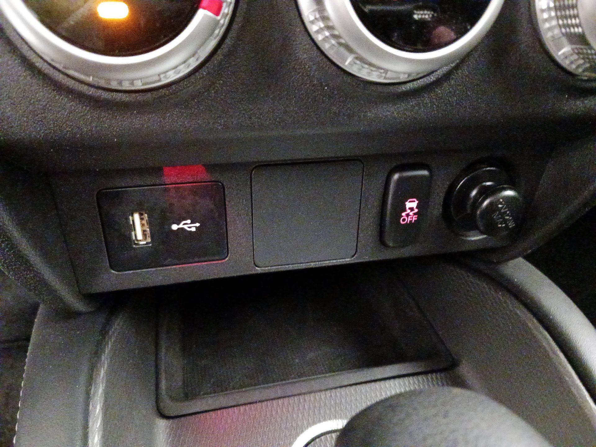 Thumbnail: 2022 Mitsubishi Outlander Sport - 18