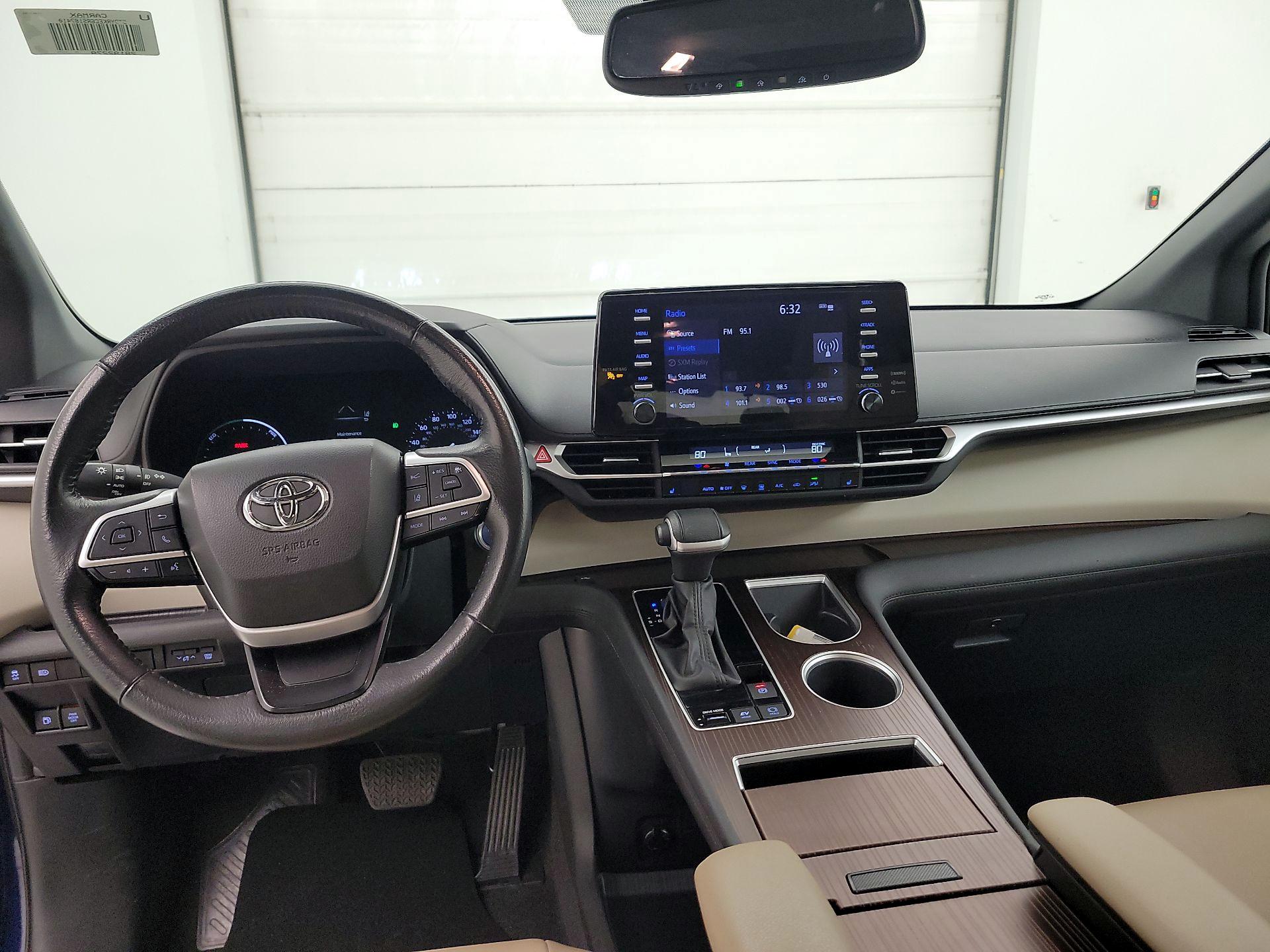 Thumbnail: 2024 Toyota Sienna - 9