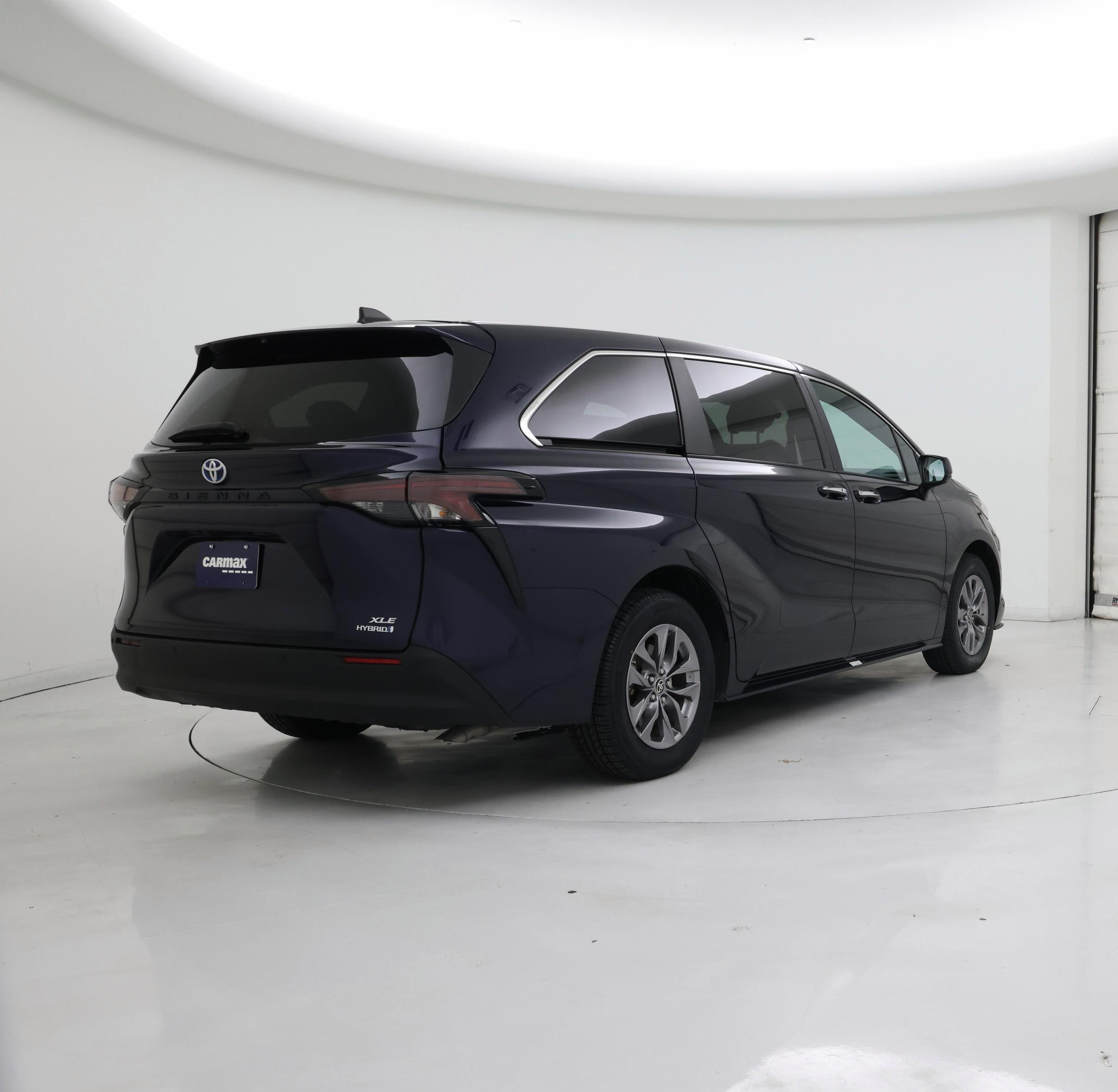 Thumbnail: 2024 Toyota Sienna - 8