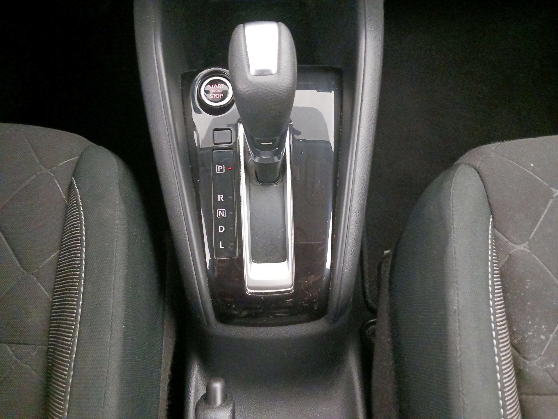 Thumbnail: 2020 Nissan Kicks - 17