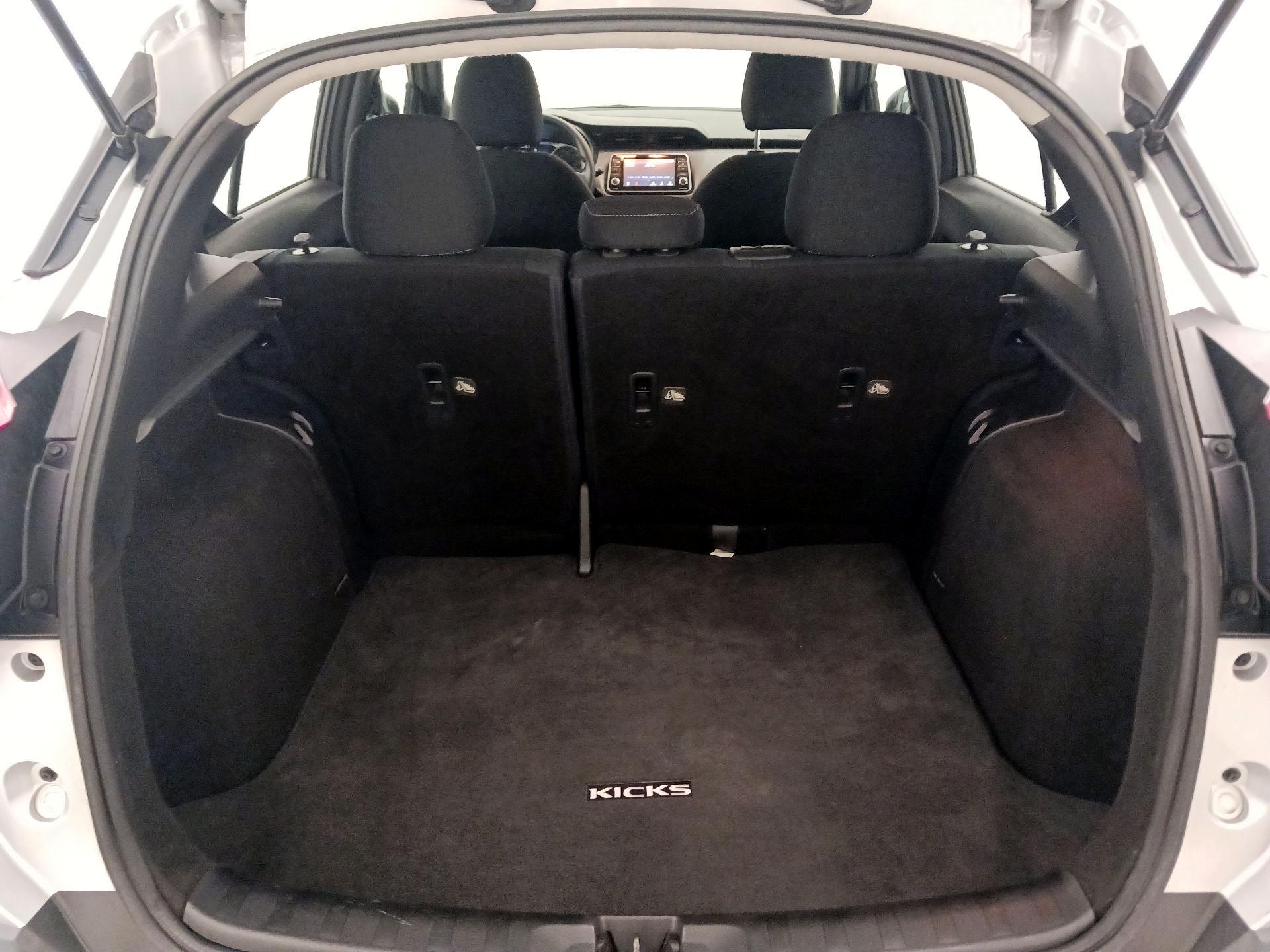 Thumbnail: 2020 Nissan Kicks - 20