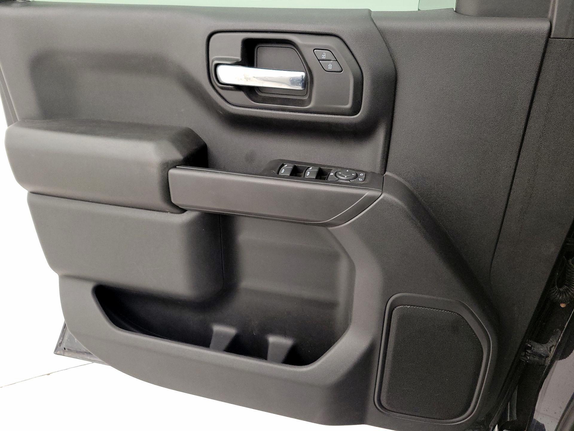 Thumbnail: 2023 Chevrolet Silverado 1500 - 10