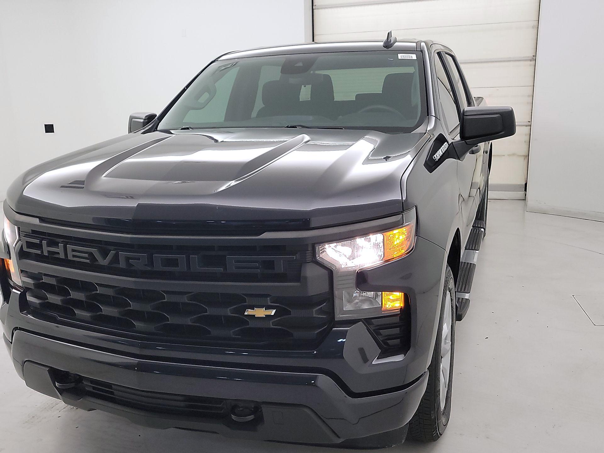 Thumbnail: 2023 Chevrolet Silverado 1500 - 3