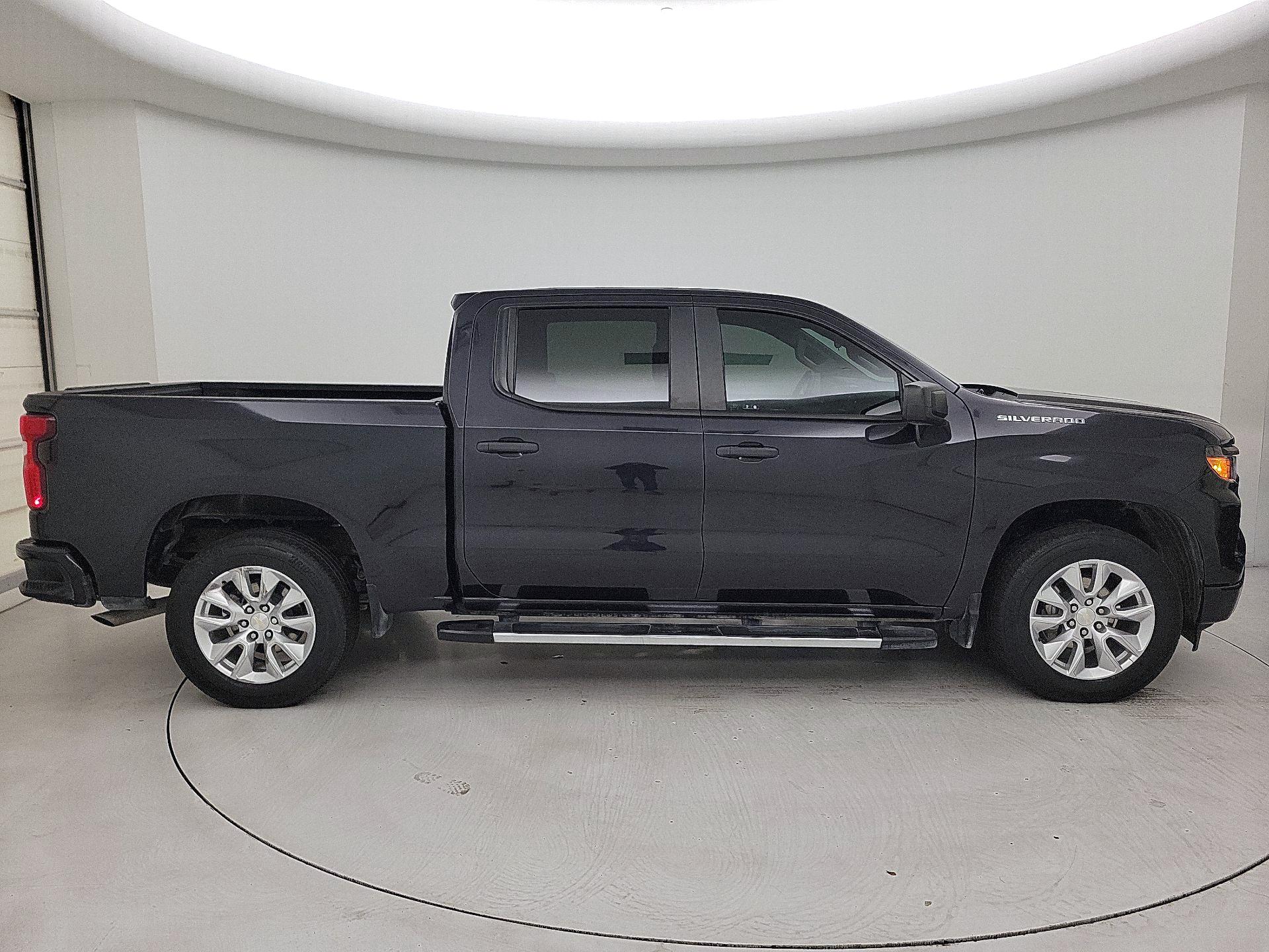 Thumbnail: 2023 Chevrolet Silverado 1500 - 4