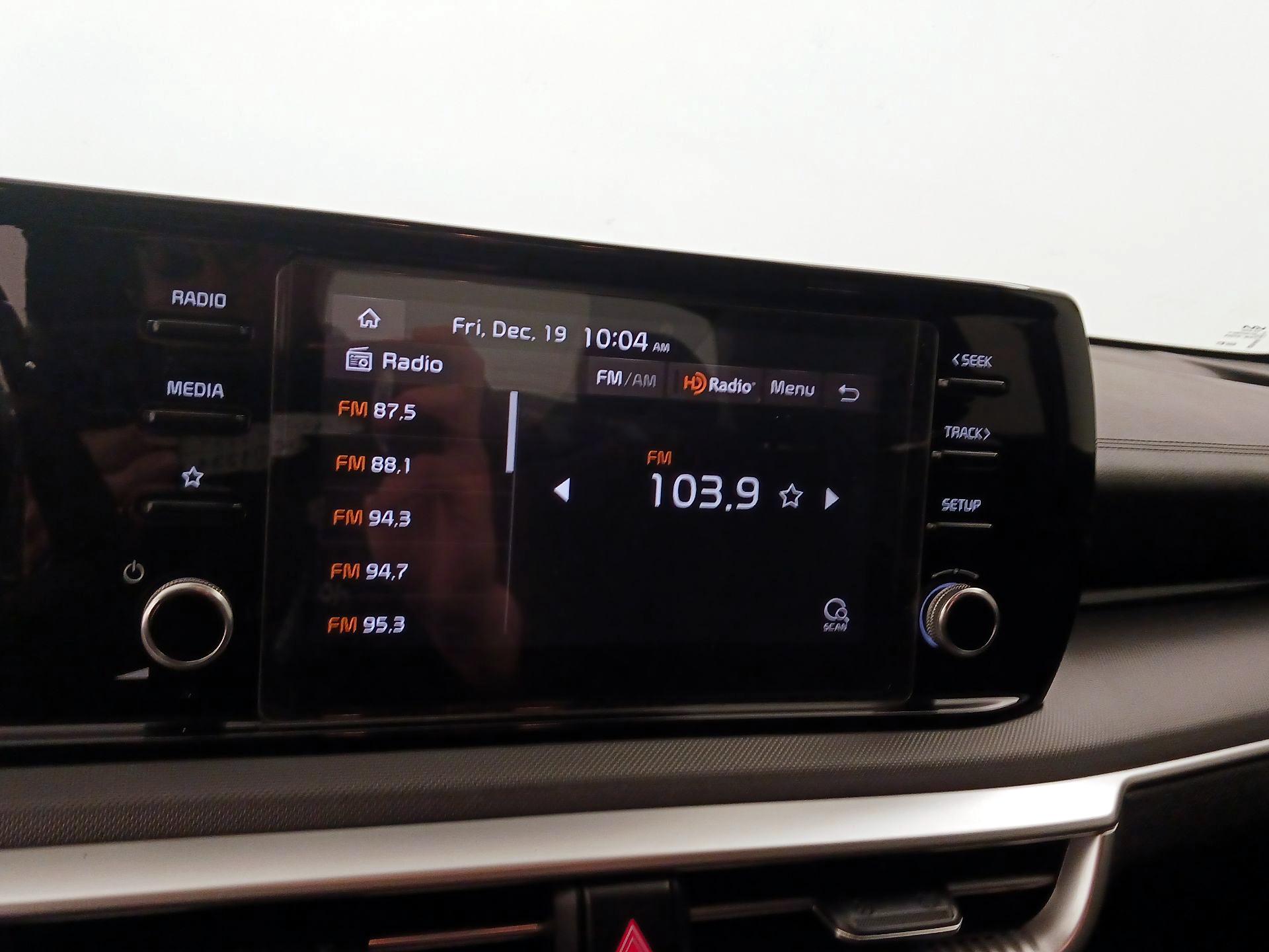 Thumbnail: 2022 Kia K5 - 15