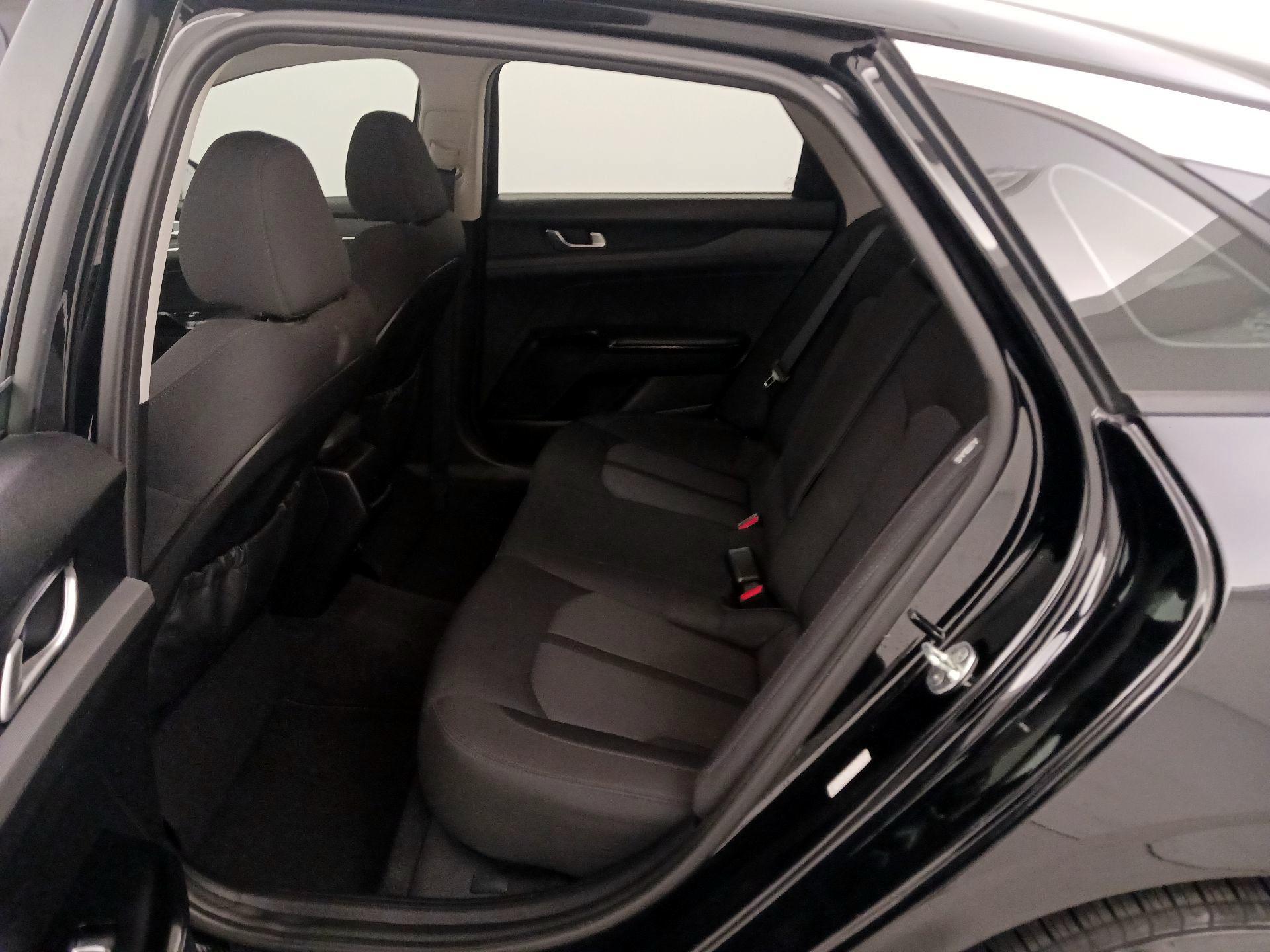 Thumbnail: 2022 Kia K5 - 19