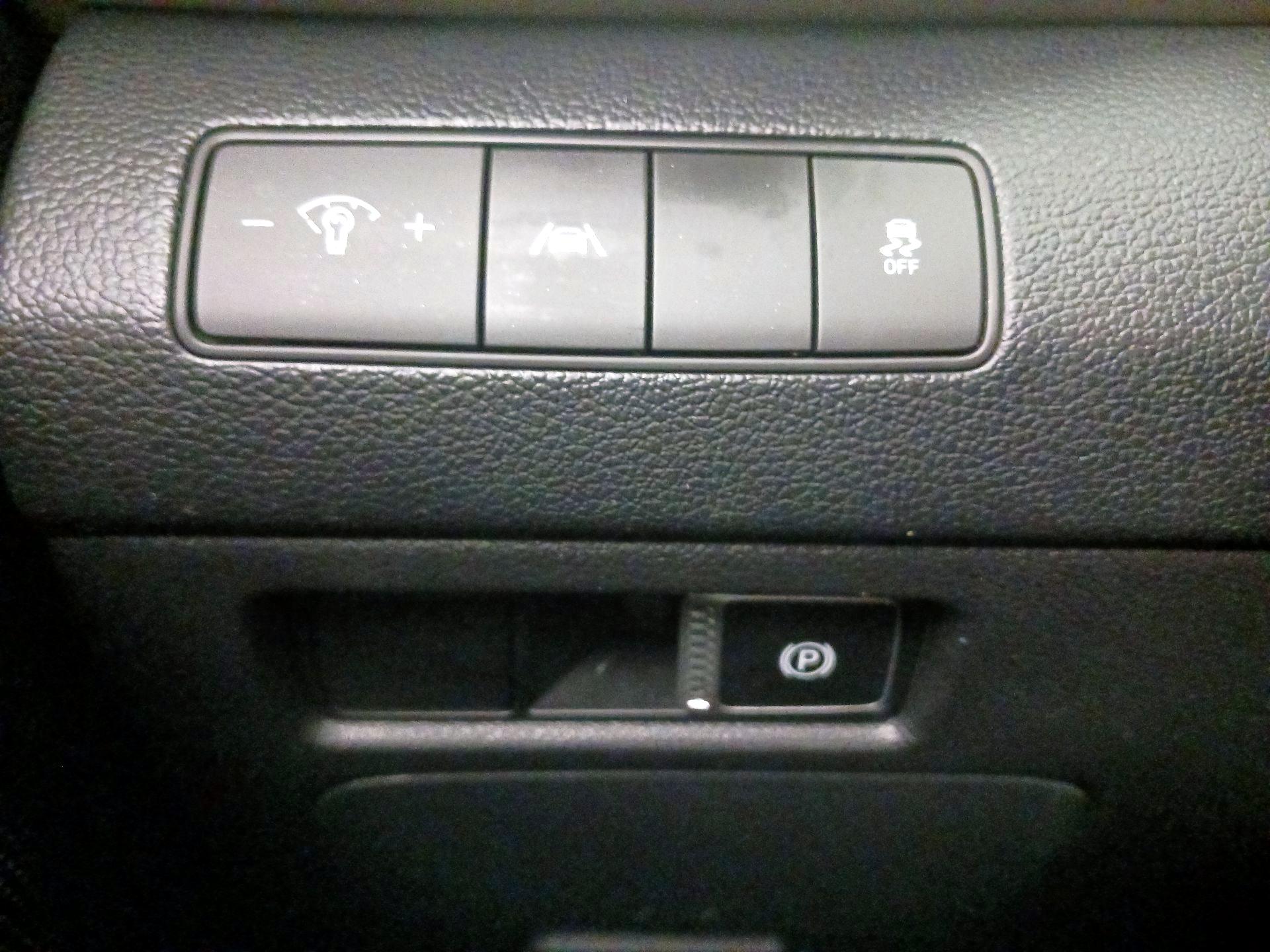 Thumbnail: 2023 Hyundai Santa Fe - 13