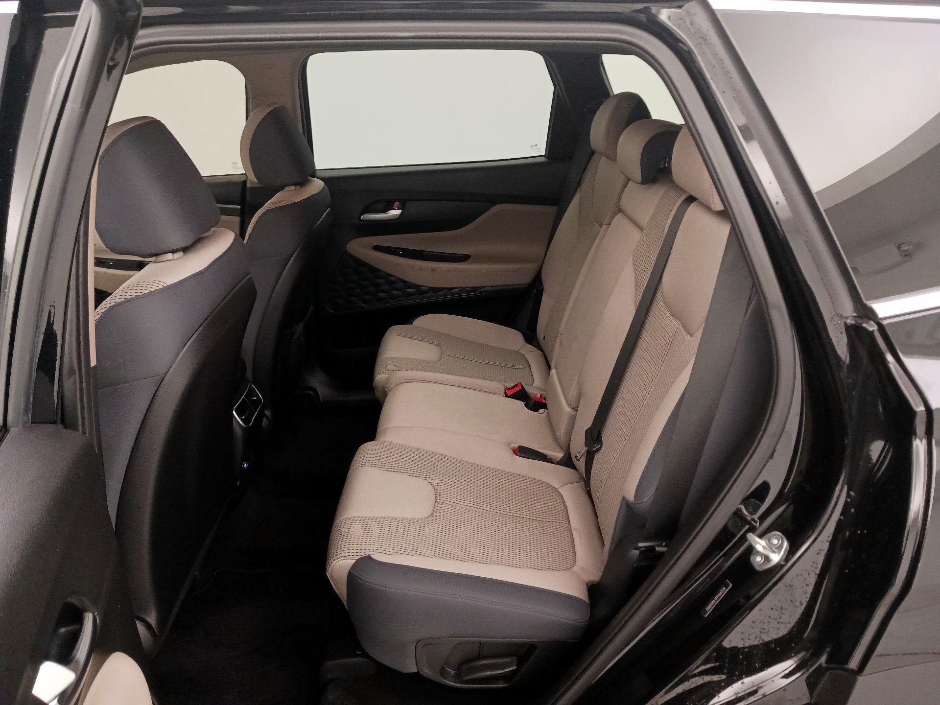 Thumbnail: 2023 Hyundai Santa Fe - 19