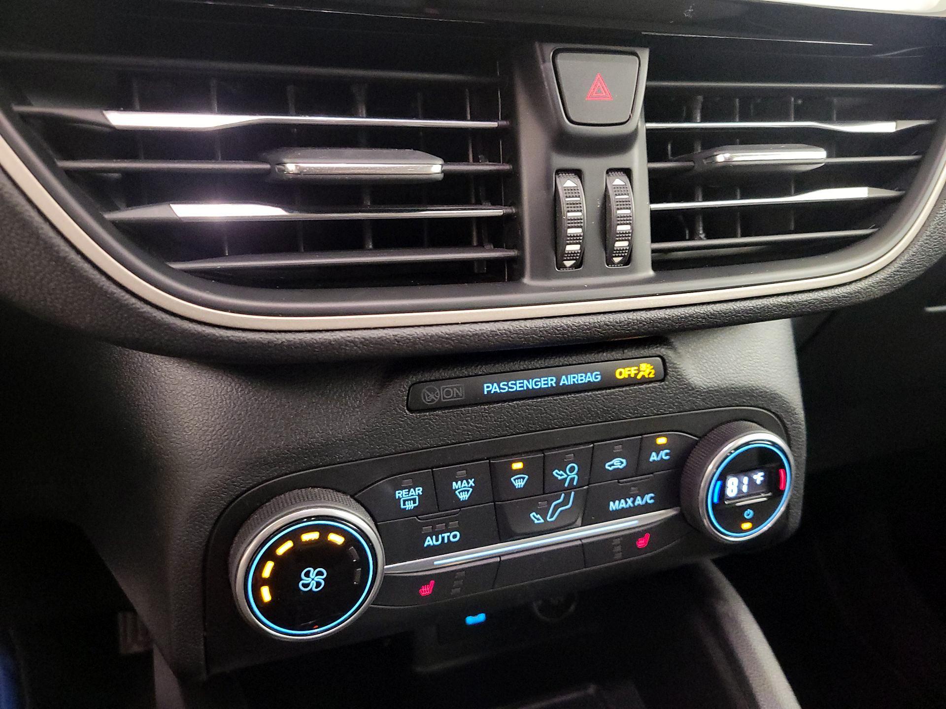 Thumbnail: 2020 Ford Escape - 16