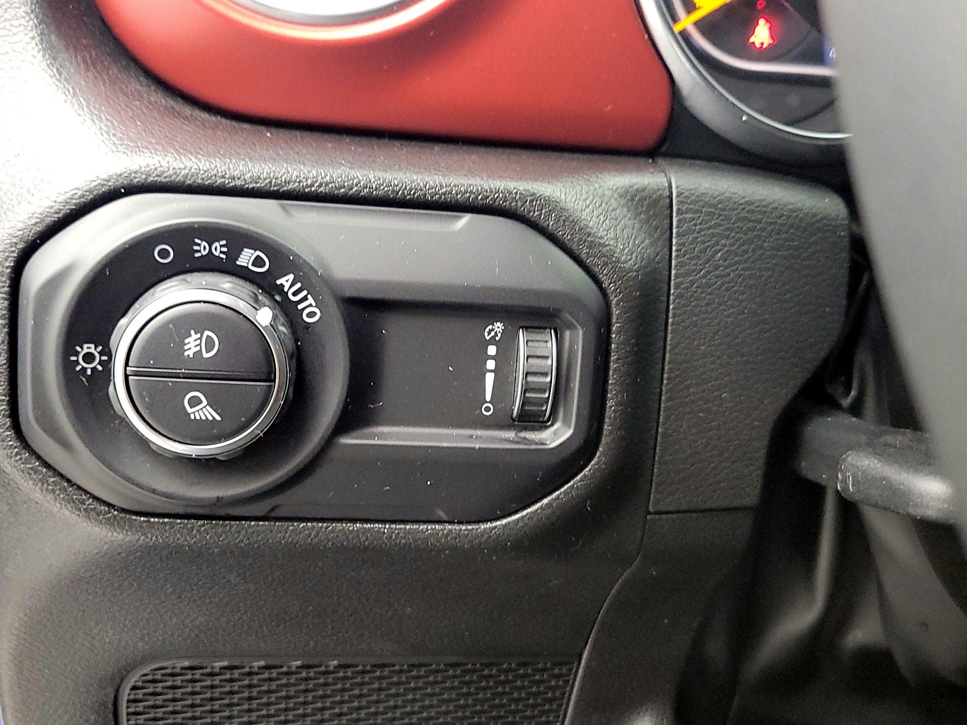 Thumbnail: 2023 Jeep Gladiator - 13