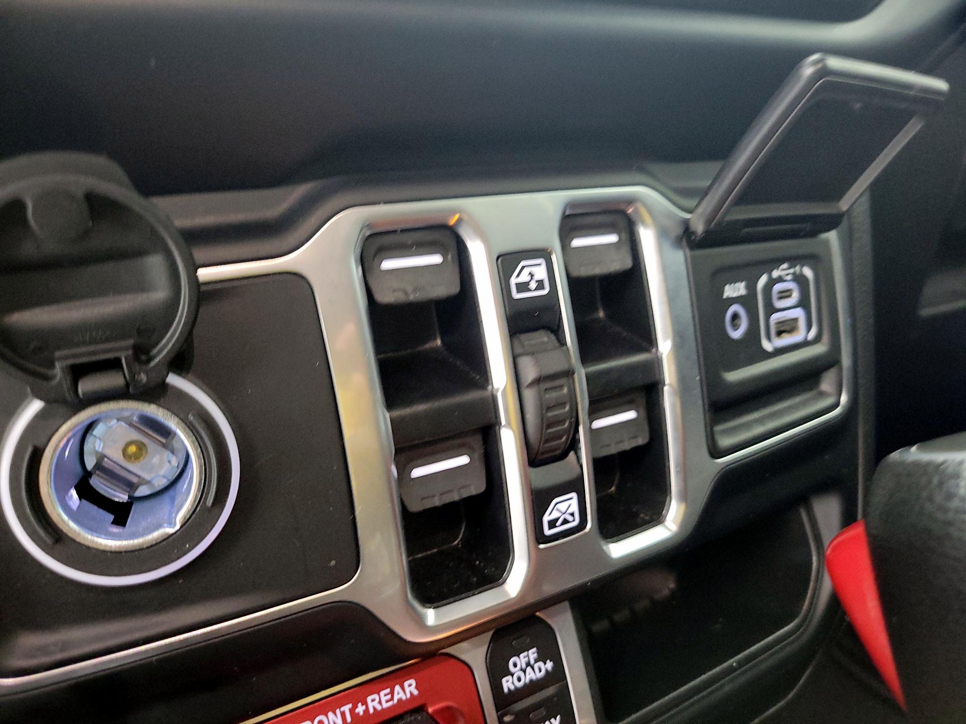 Thumbnail: 2023 Jeep Gladiator - 19