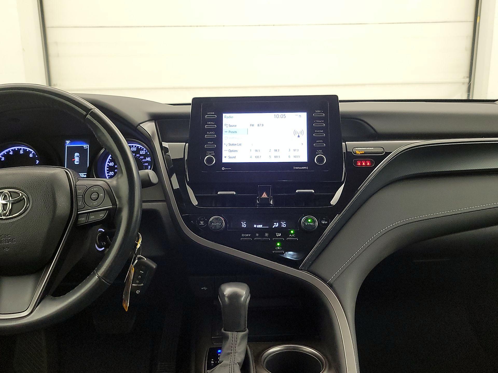 Thumbnail: 2022 Toyota Camry - 9