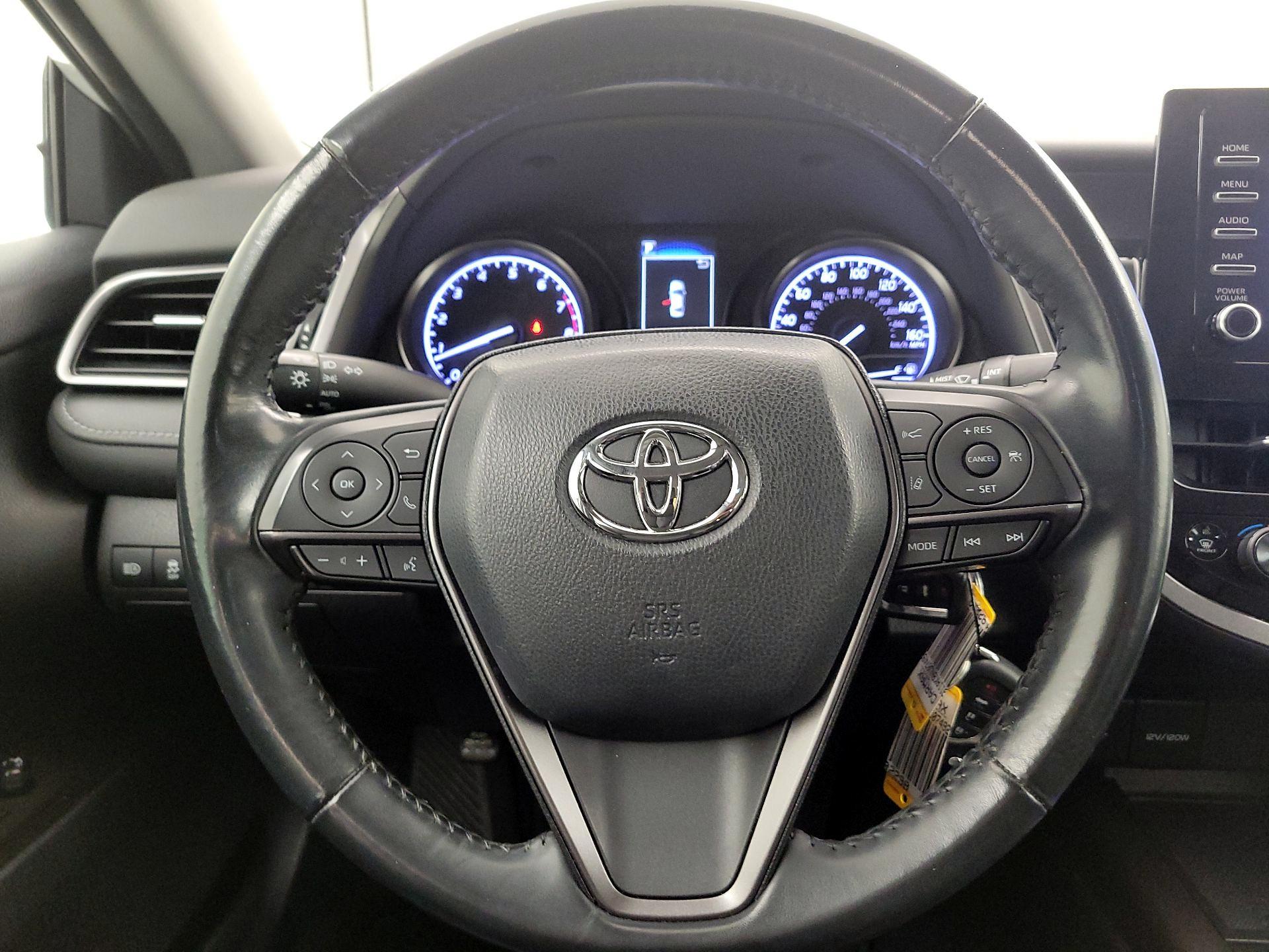 Thumbnail: 2022 Toyota Camry - 10