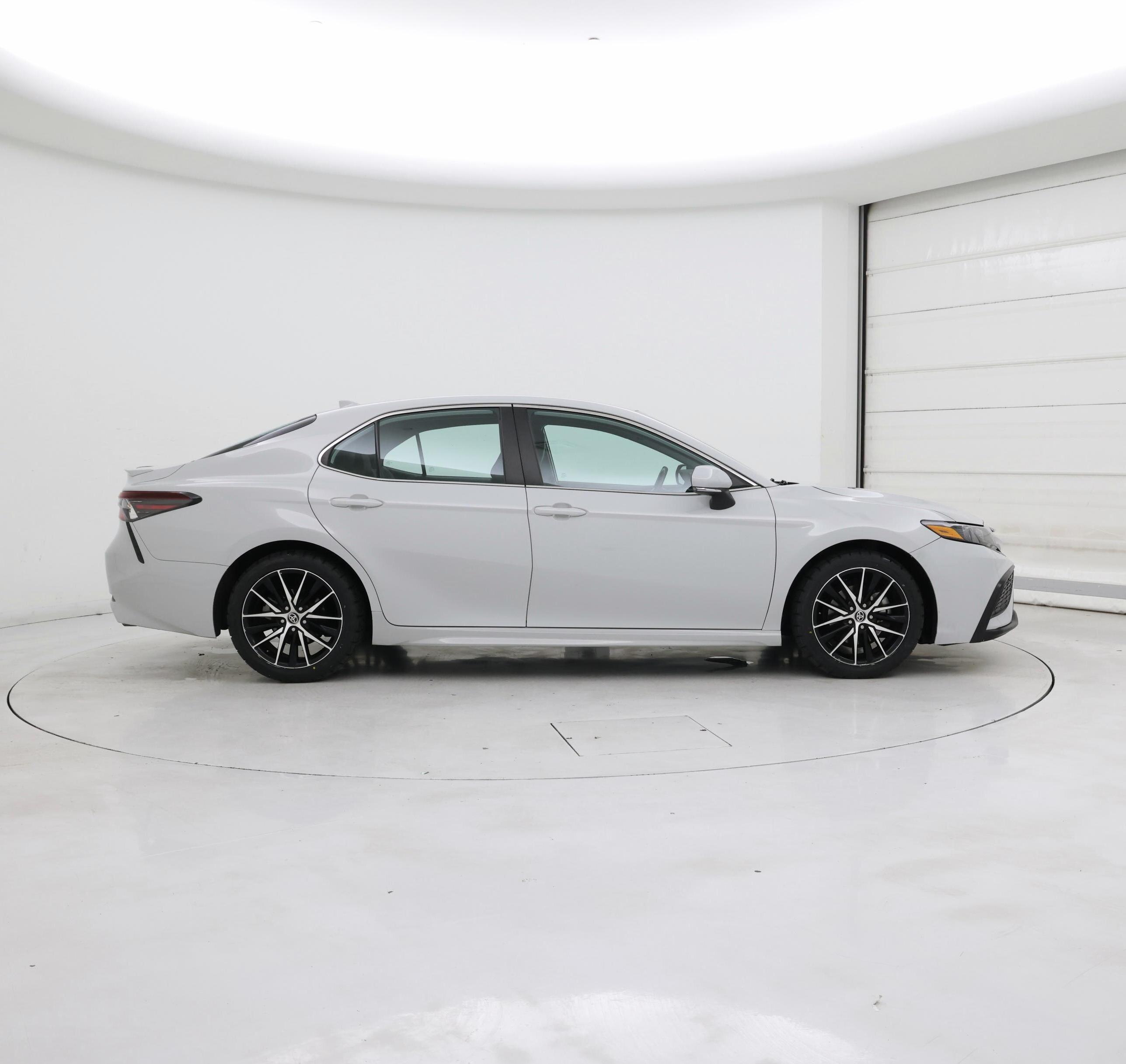 Thumbnail: 2022 Toyota Camry - 7