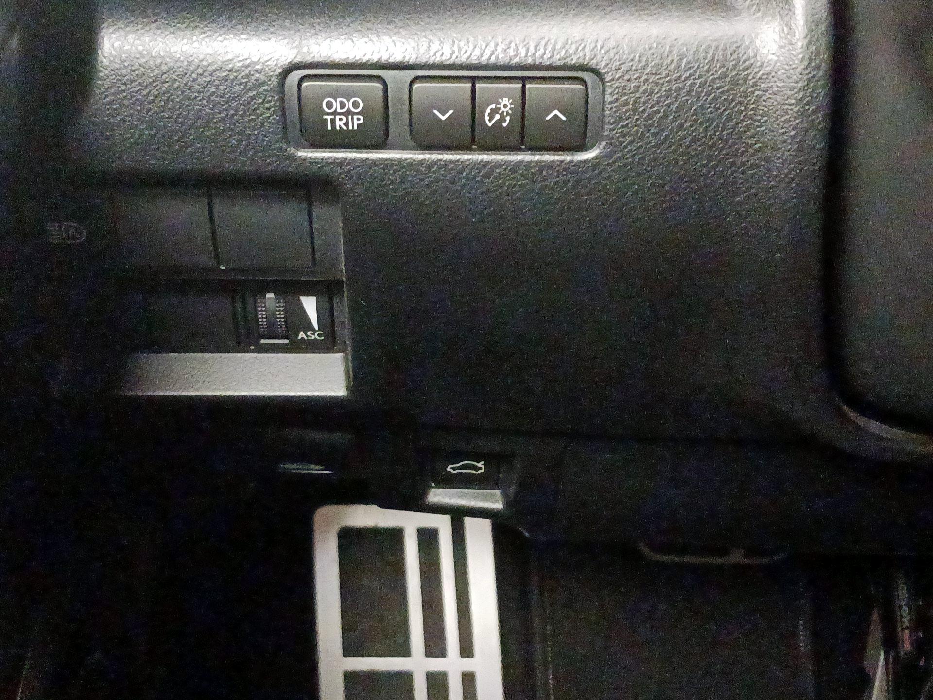 Thumbnail: 2023 Lexus IS - 13