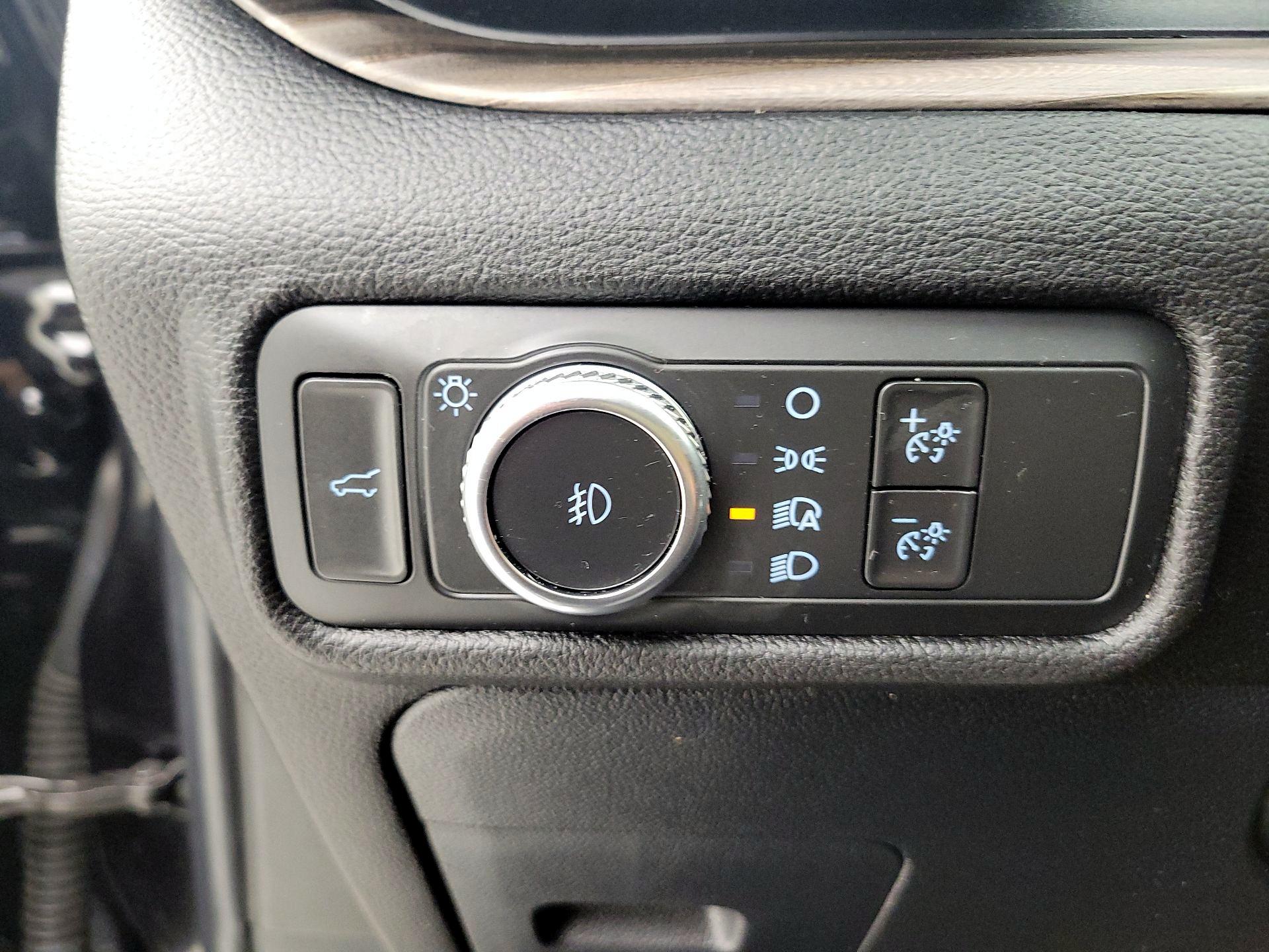 Thumbnail: 2022 Ford Explorer - 13