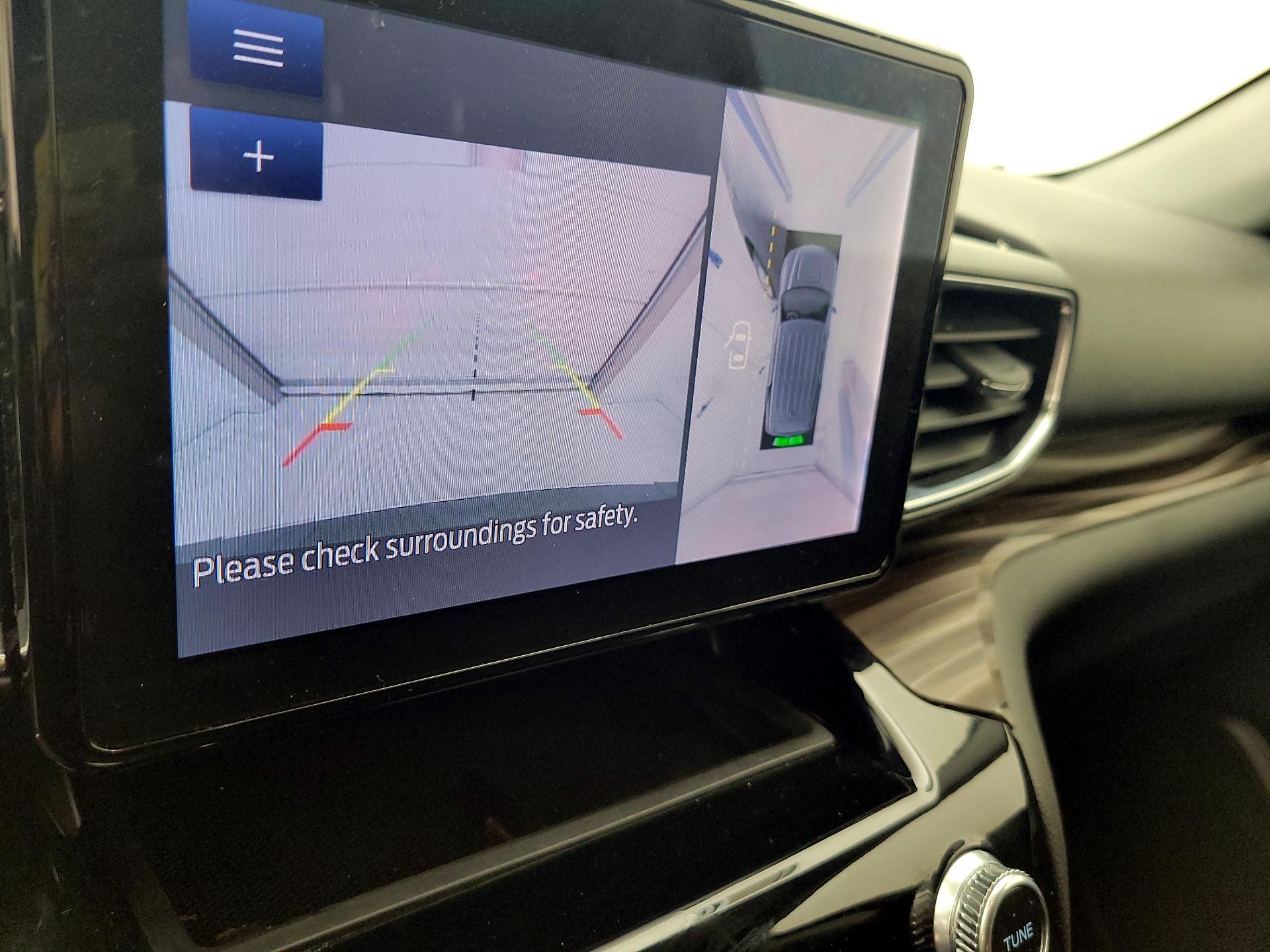 Thumbnail: 2022 Ford Explorer - 15