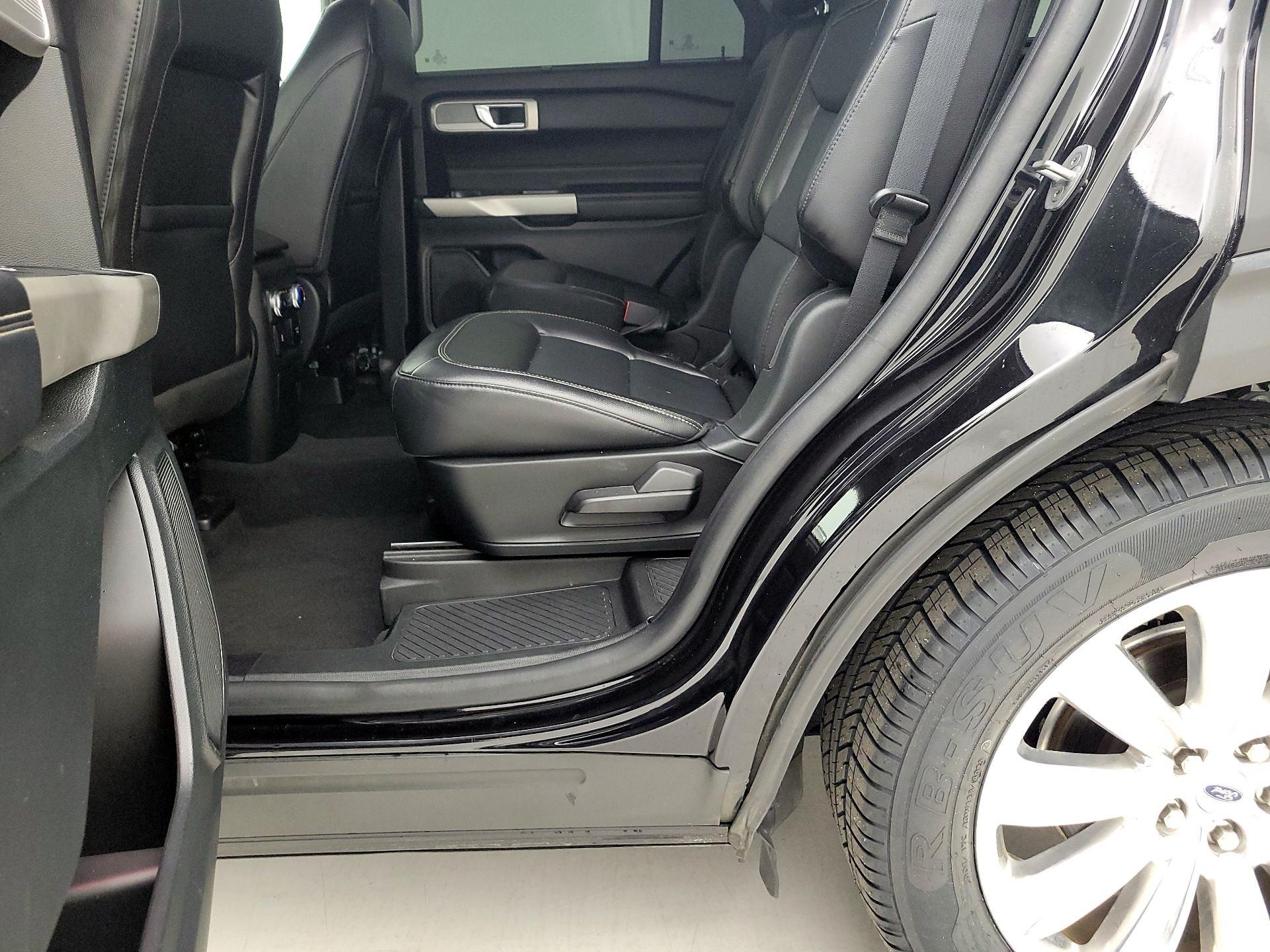 Thumbnail: 2022 Ford Explorer - 20