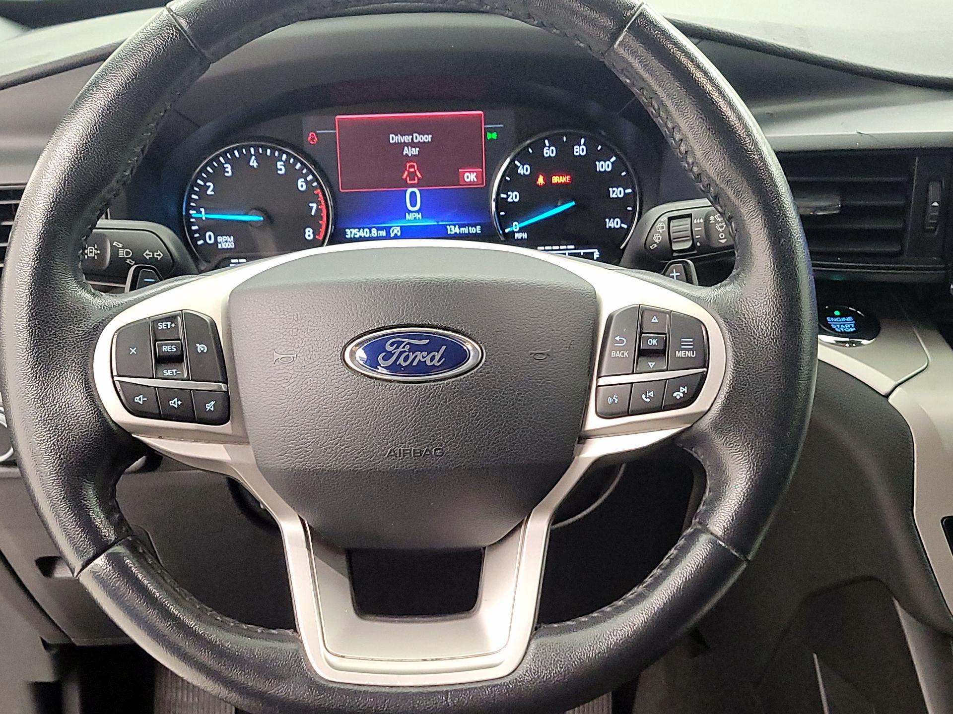 Thumbnail: 2020 Ford Explorer - 10