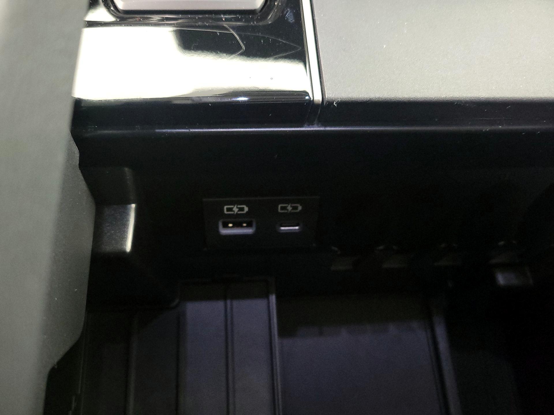 Thumbnail: 2023 Toyota Tundra - 18