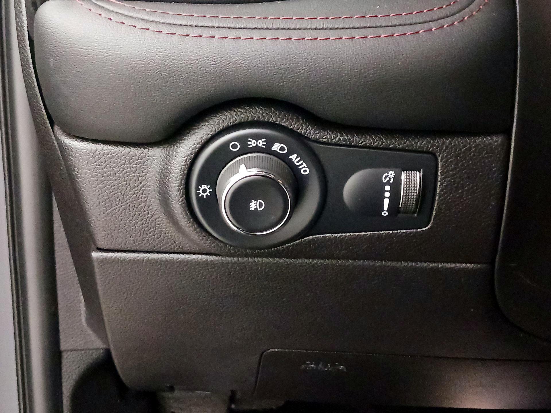 Thumbnail: 2023 Dodge Durango - 13