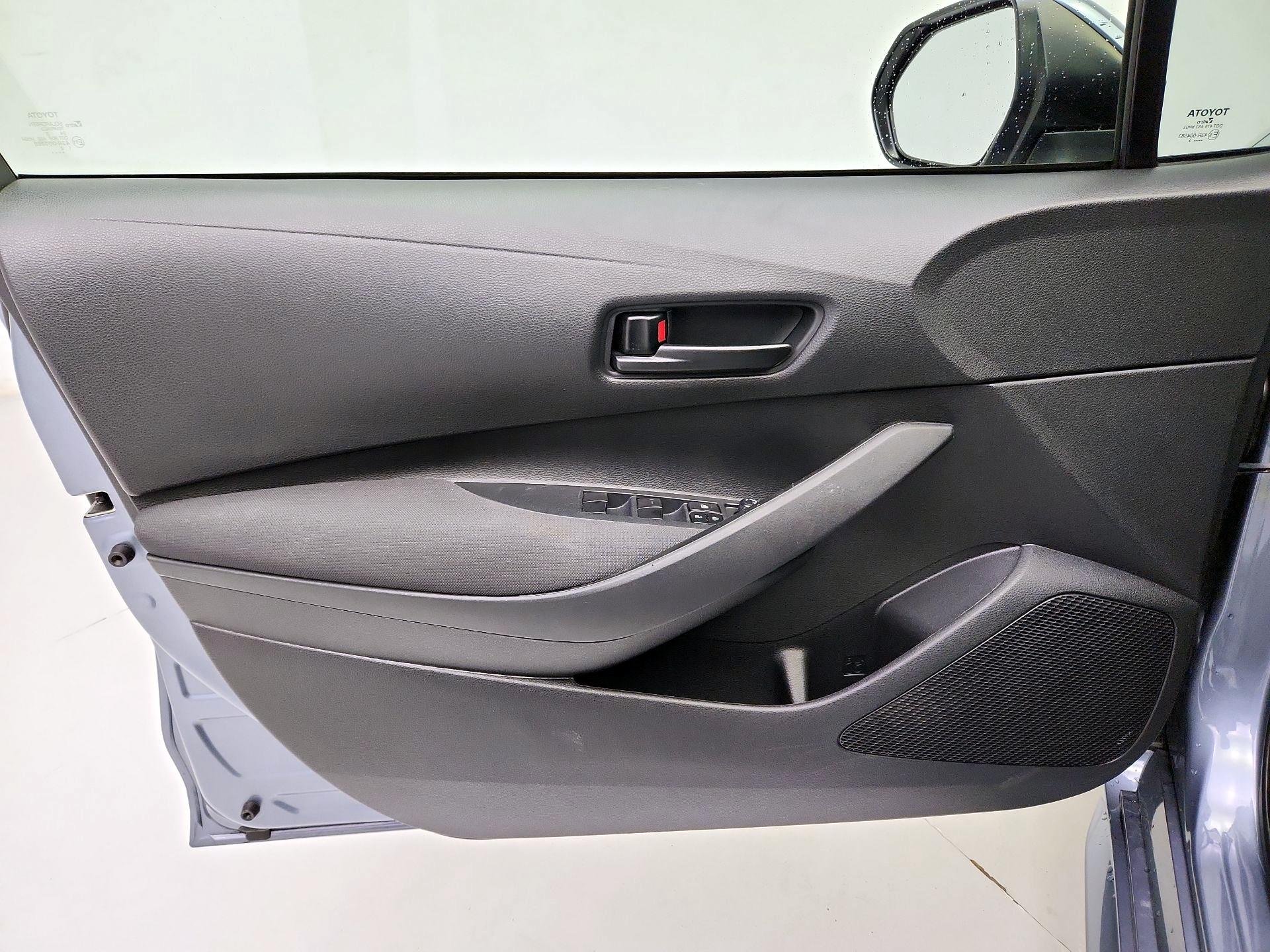 Thumbnail: 2023 Toyota Corolla - 12