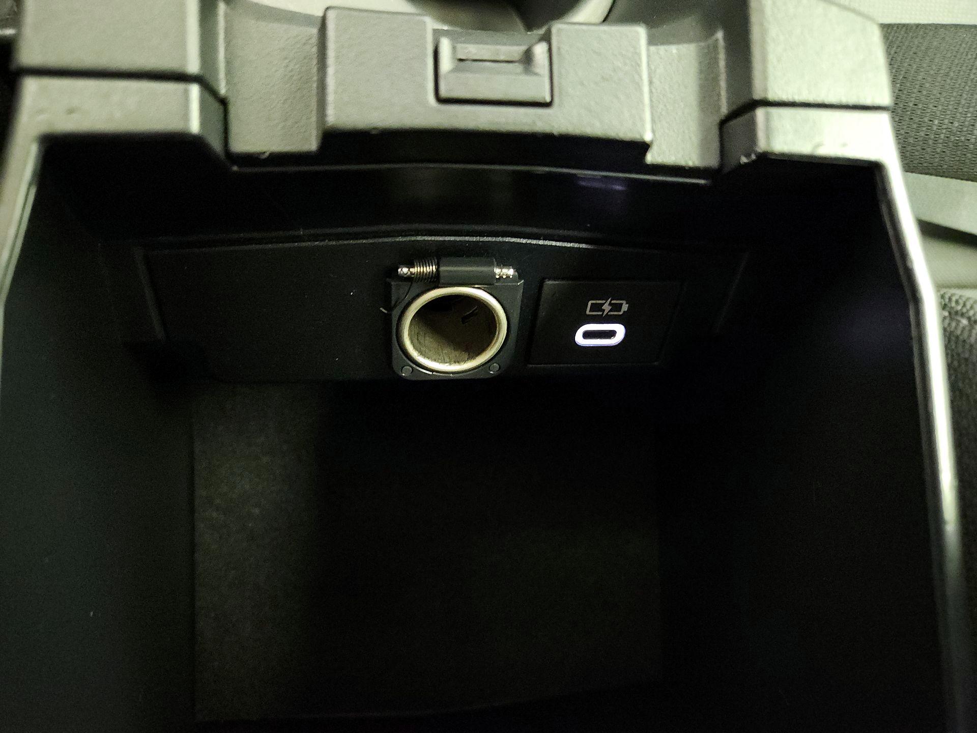 Thumbnail: 2023 Toyota Corolla - 19