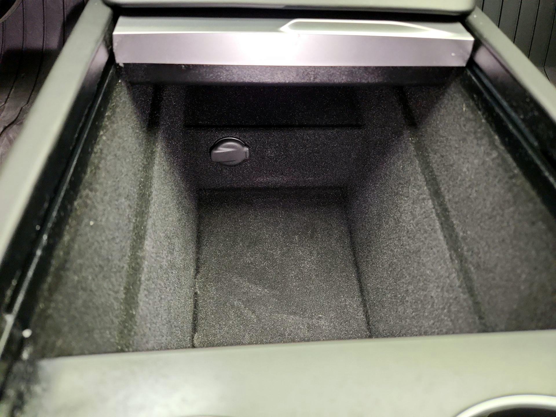 Thumbnail: 2025 Tesla Model 3 - 19