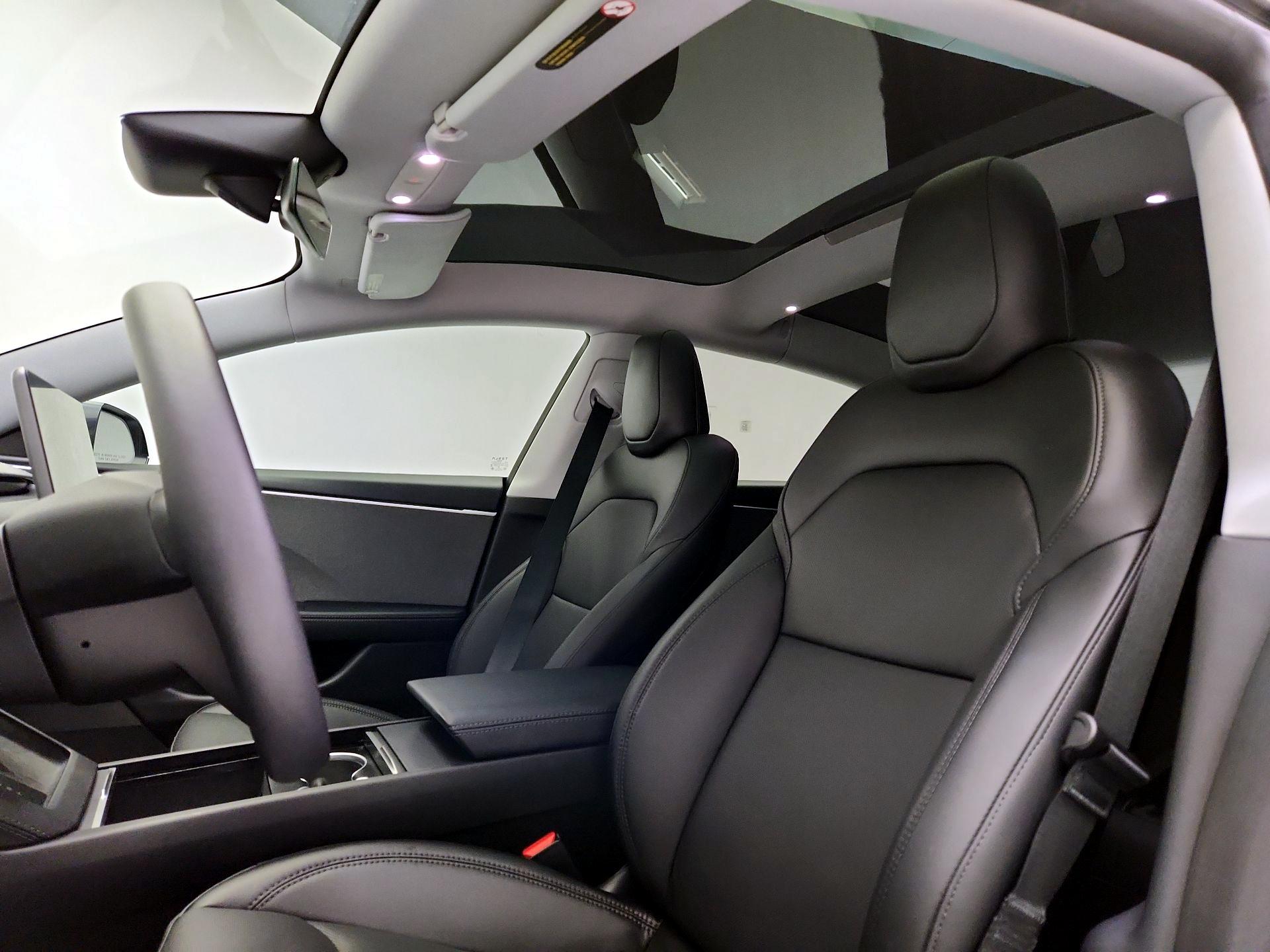 Thumbnail: 2025 Tesla Model 3 - 20