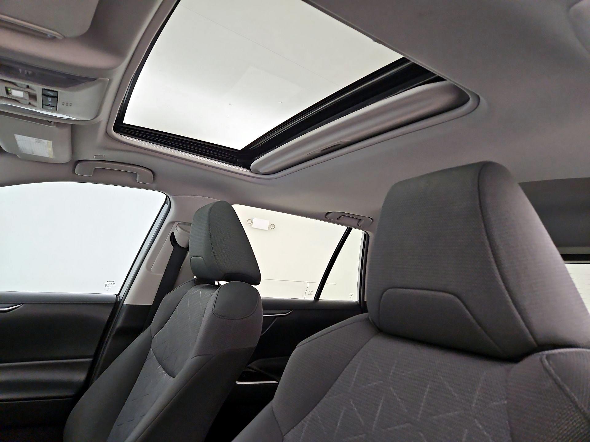 Thumbnail: 2023 Toyota RAV4 - 18