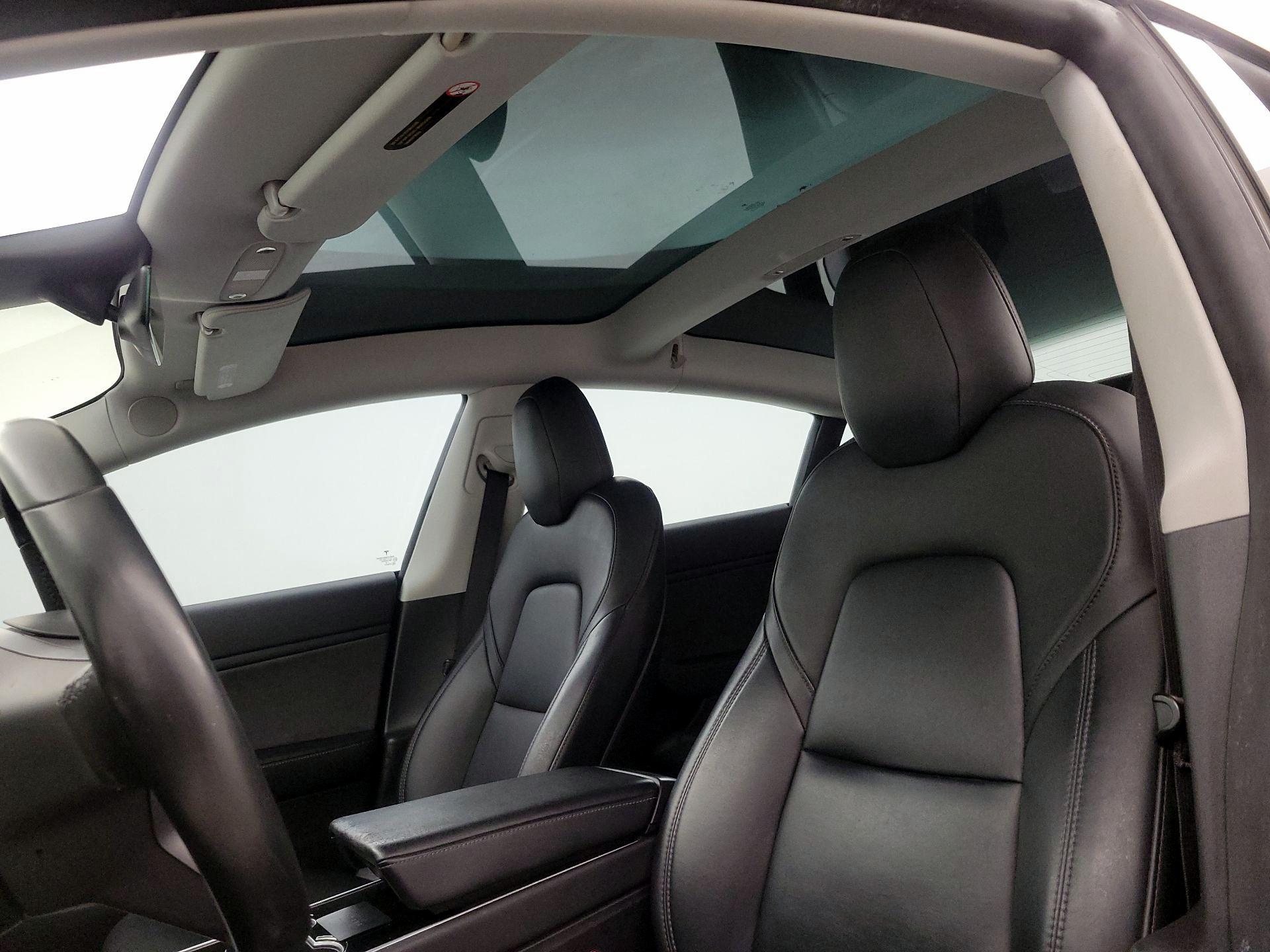 Thumbnail: 2019 Tesla Model 3 - 19