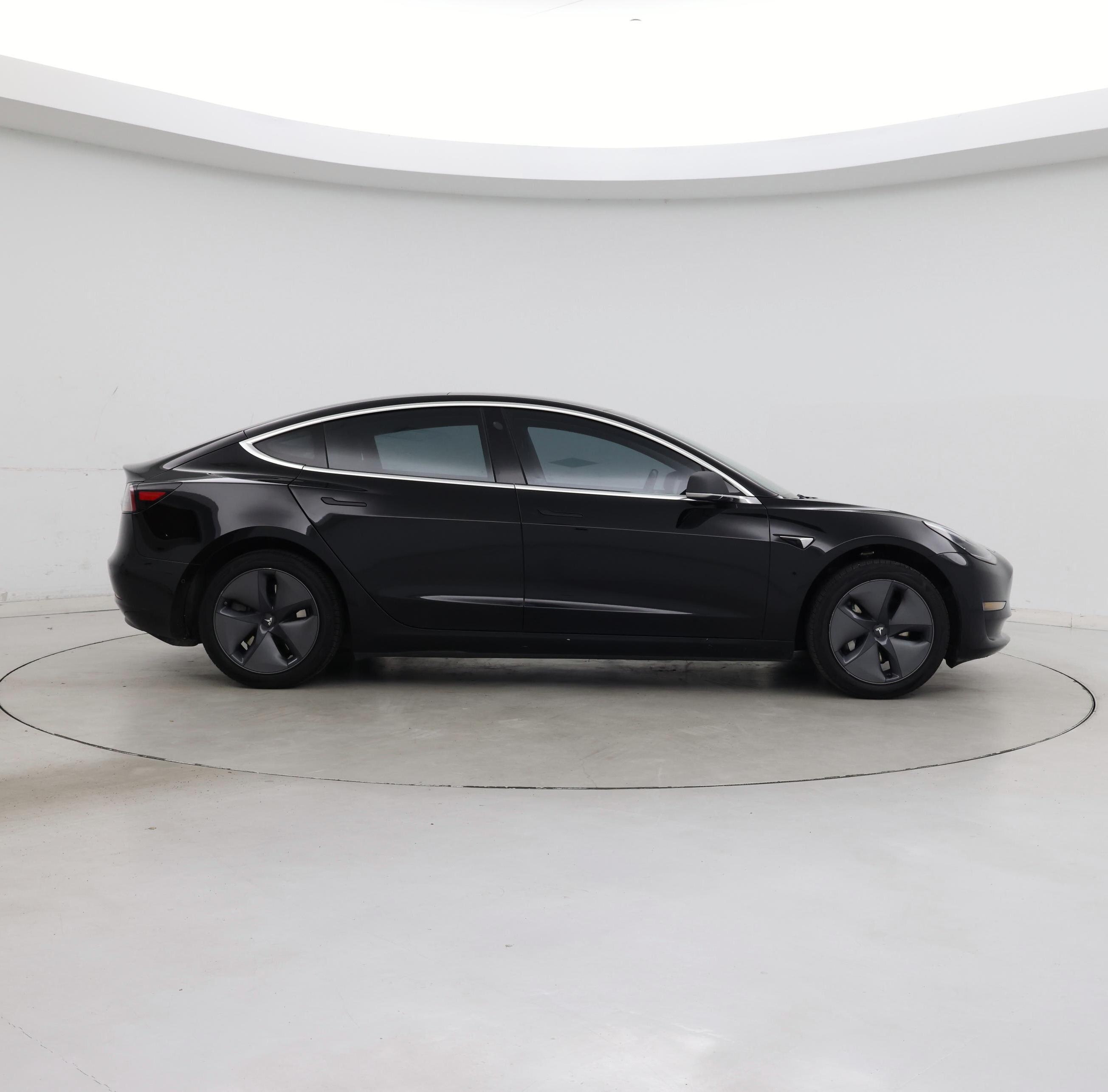 Thumbnail: 2019 Tesla Model 3 - 7