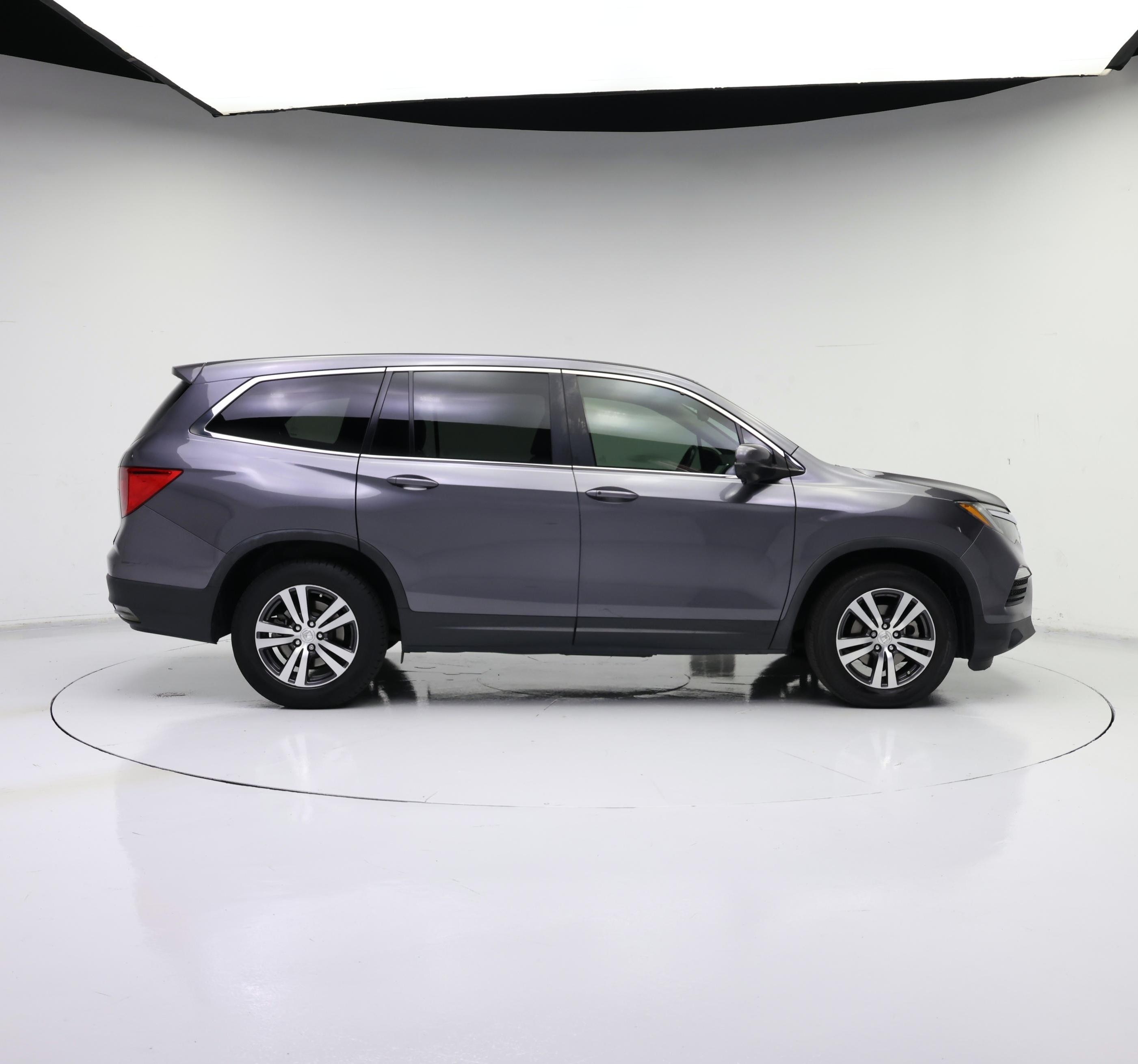 Thumbnail: 2017 Honda Pilot - 7