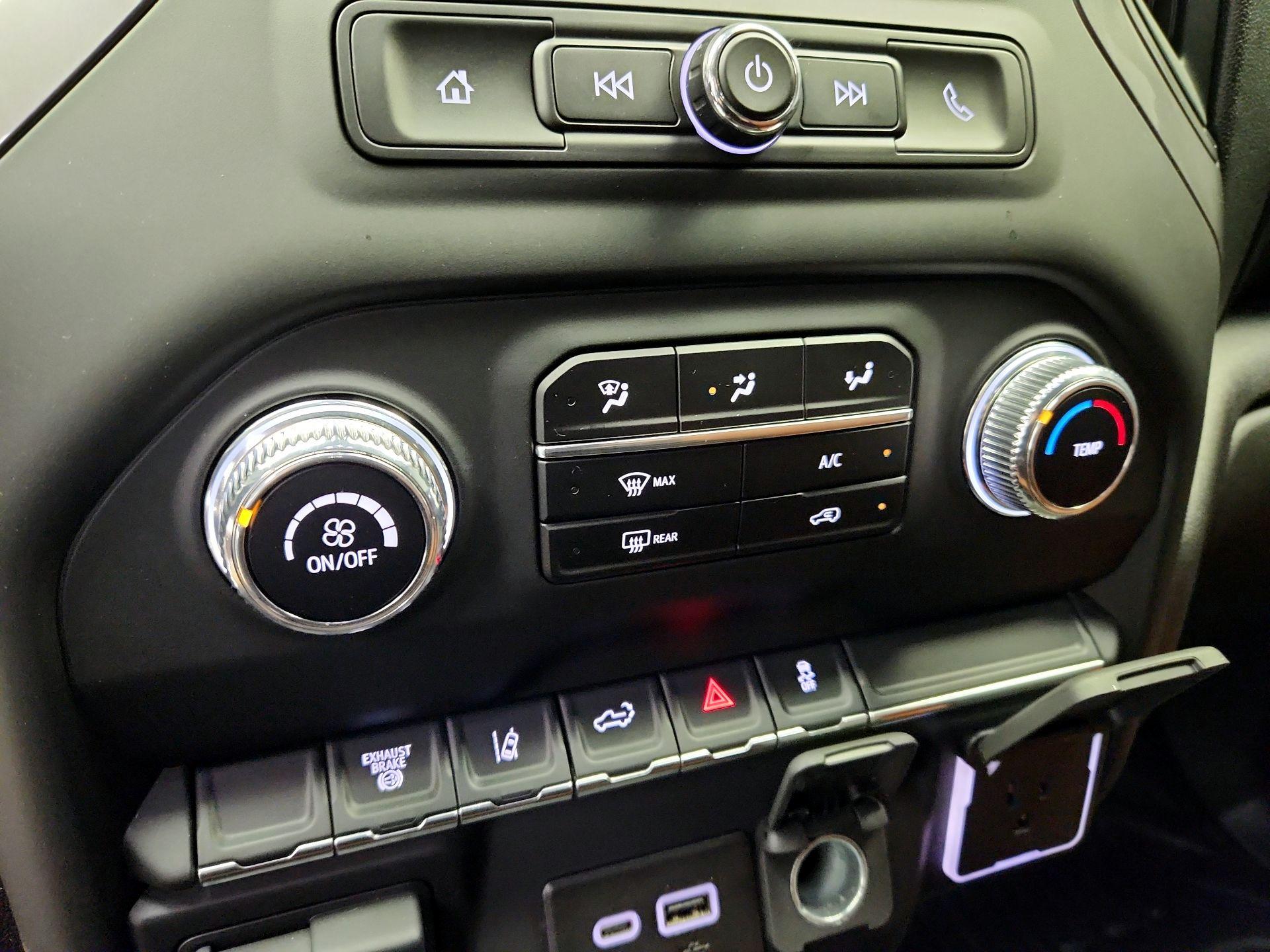 Thumbnail: 2024 GMC Sierra 2500 - 16