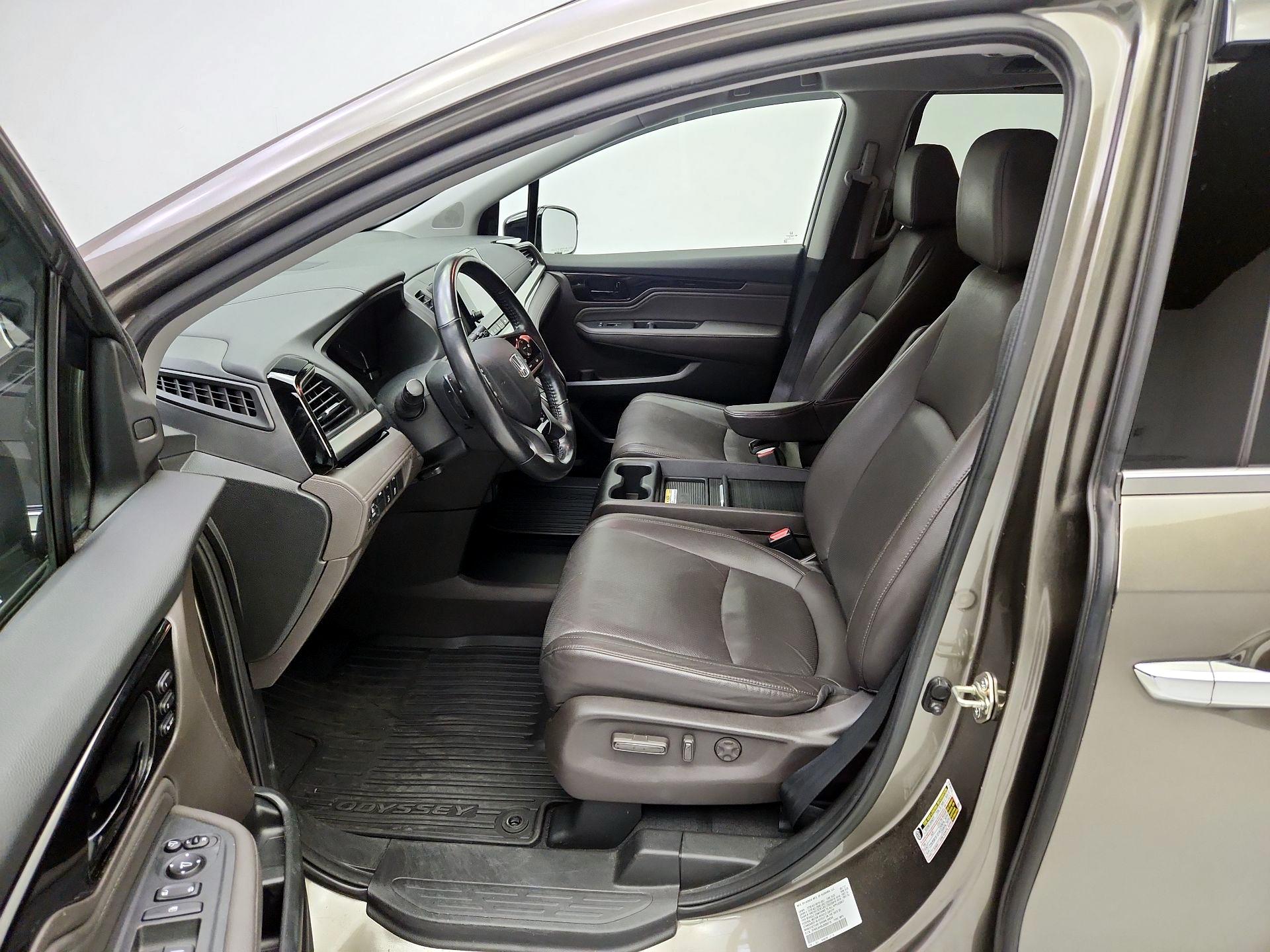 Thumbnail: 2018 Honda Odyssey - 9