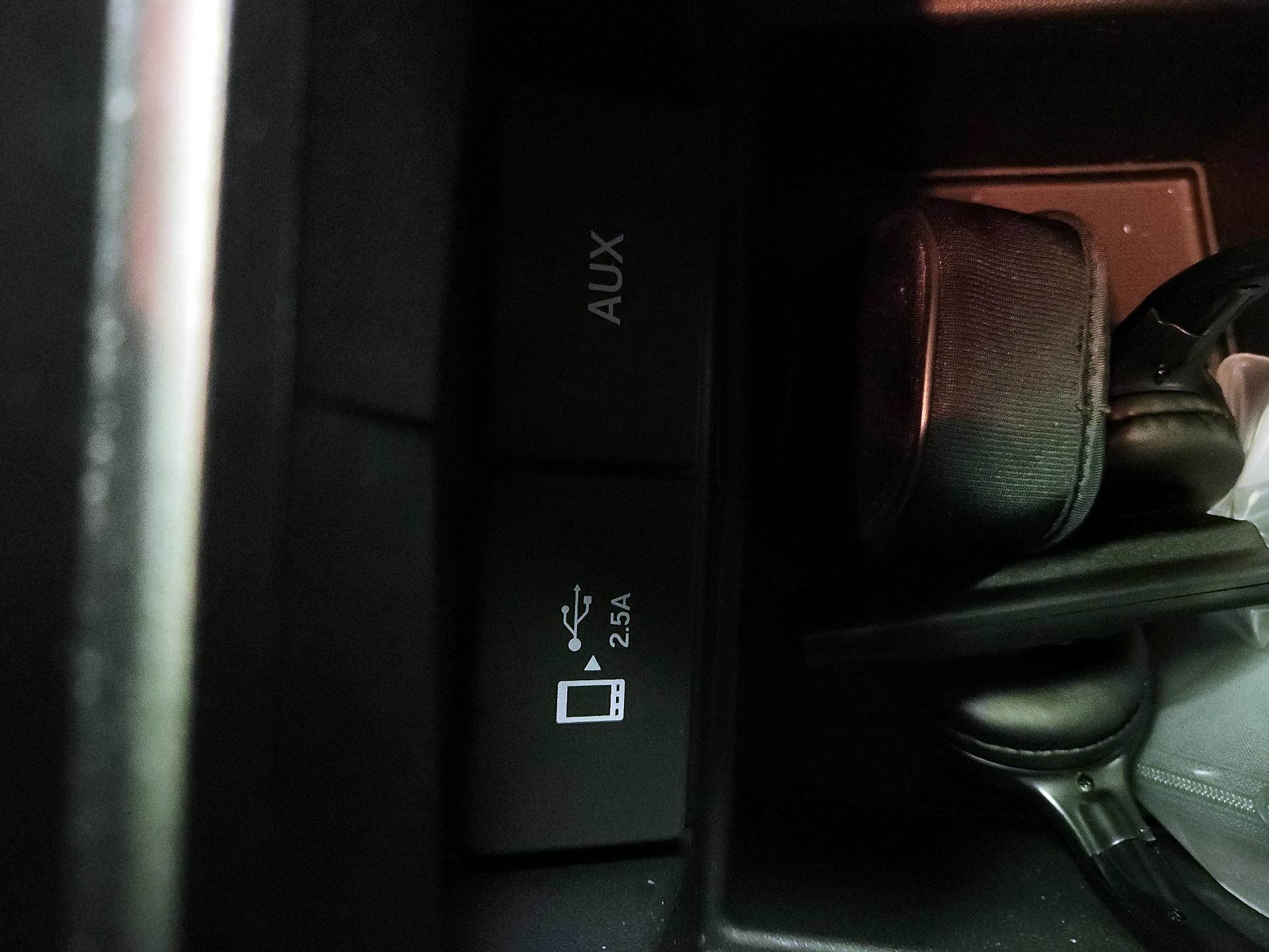 Thumbnail: 2018 Honda Odyssey - 17