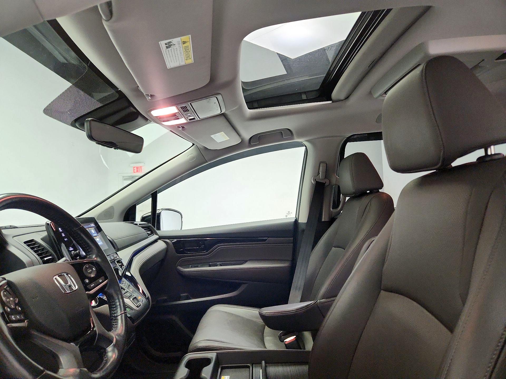 Thumbnail: 2018 Honda Odyssey - 18