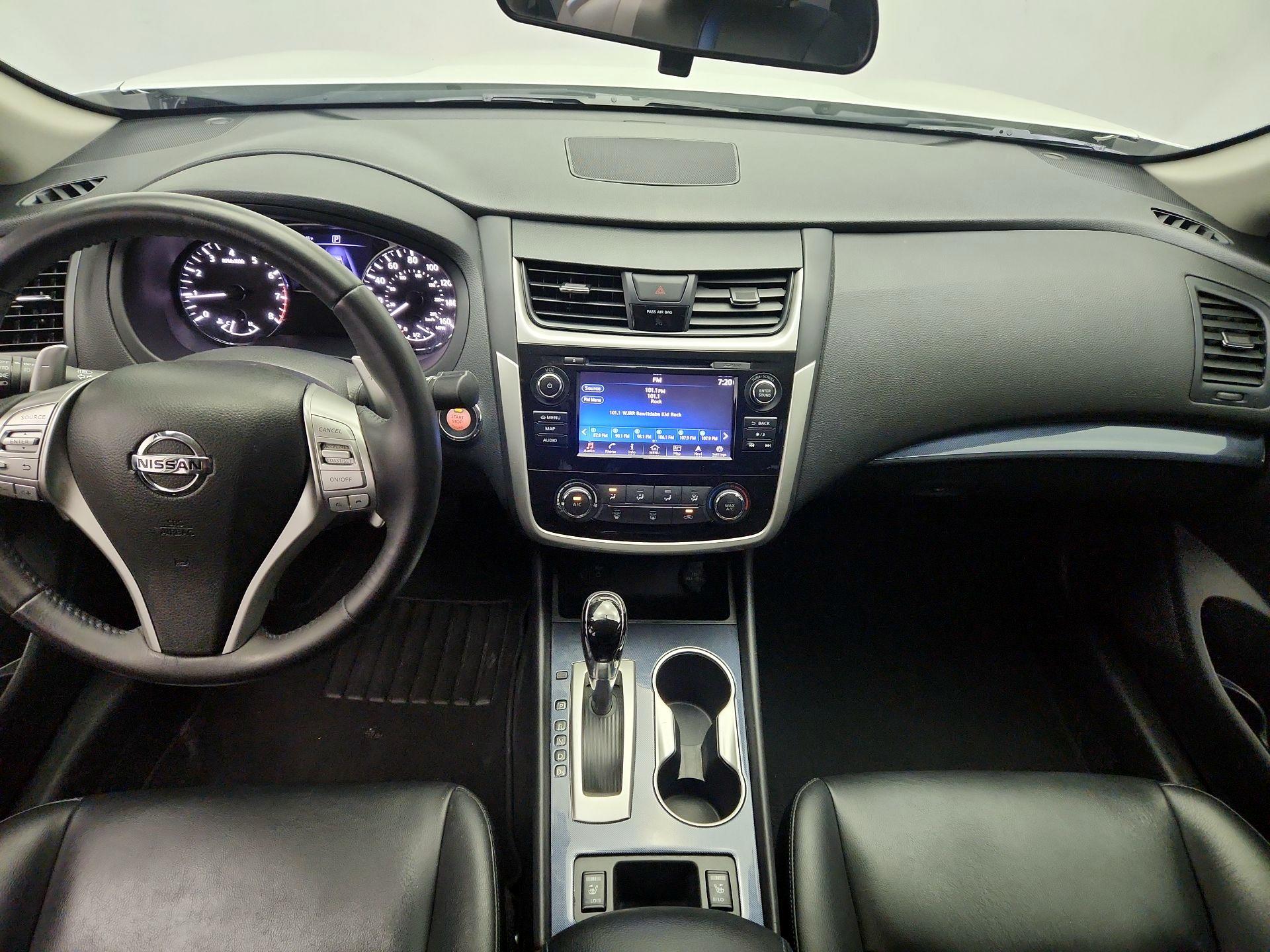 Thumbnail: 2018 Nissan Altima - 9