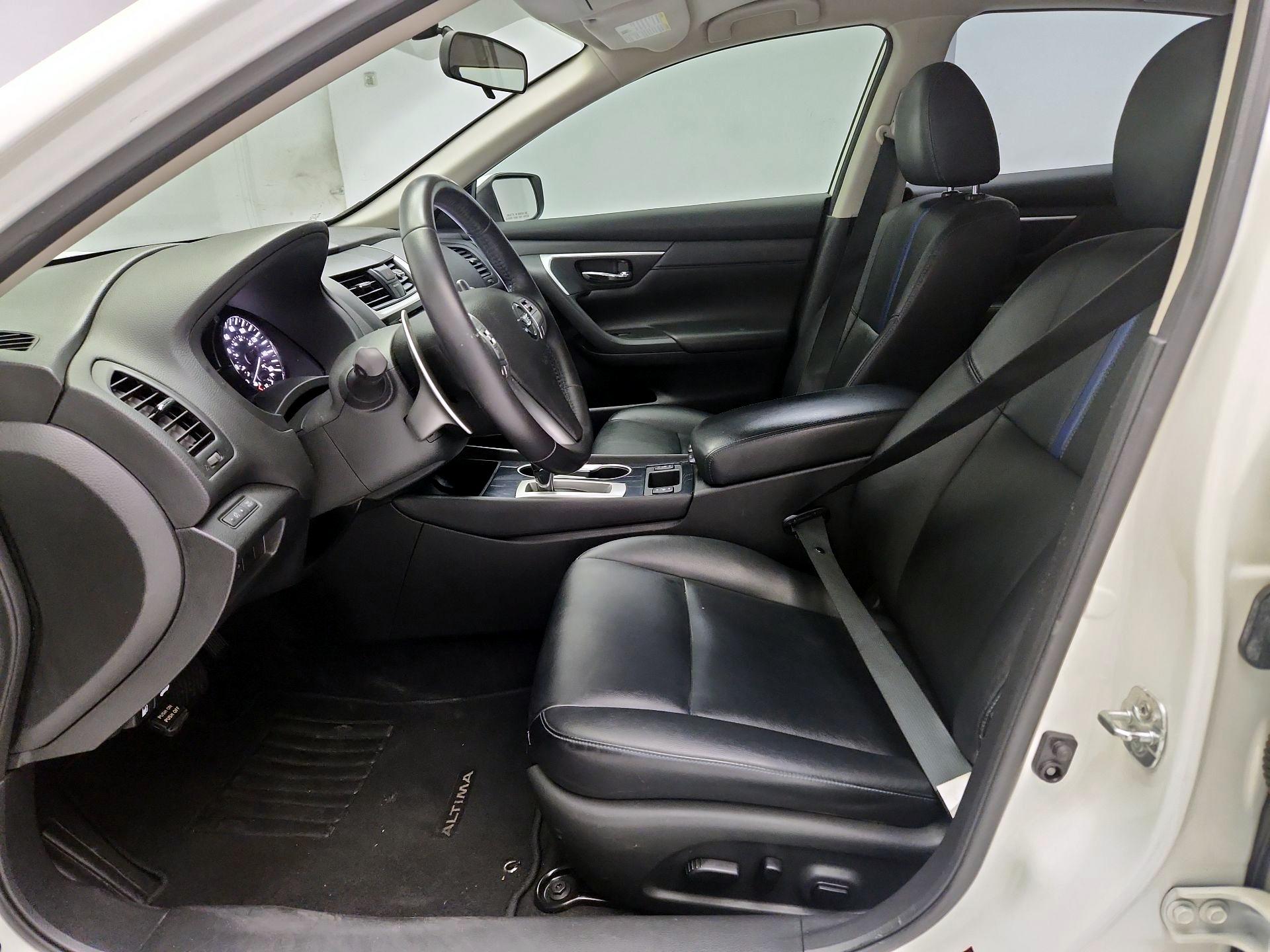 Thumbnail: 2018 Nissan Altima - 11