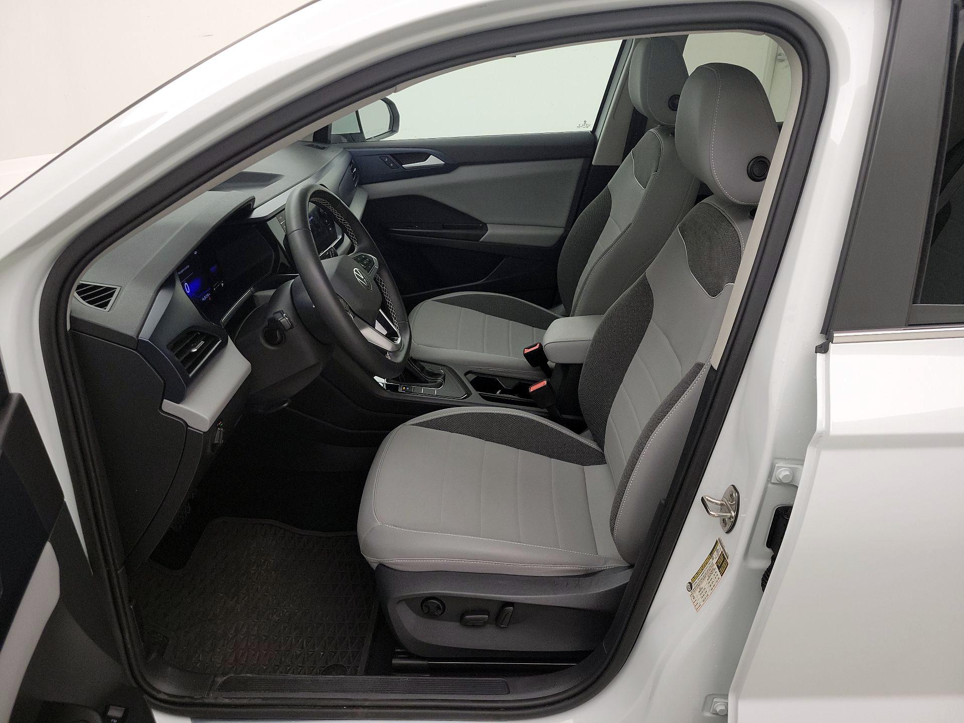 Thumbnail: 2023 Volkswagen Taos - 11