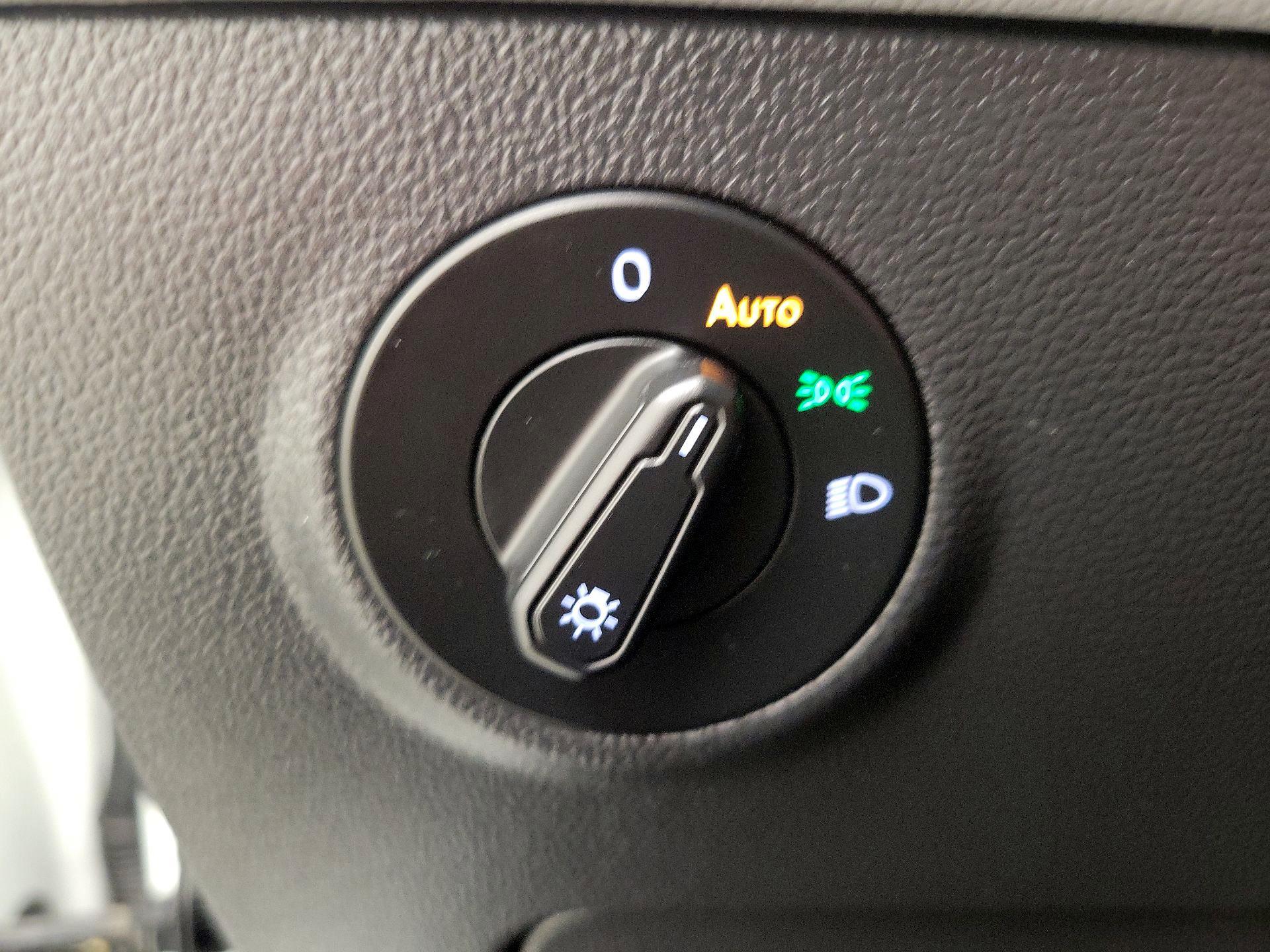 Thumbnail: 2023 Volkswagen Taos - 13