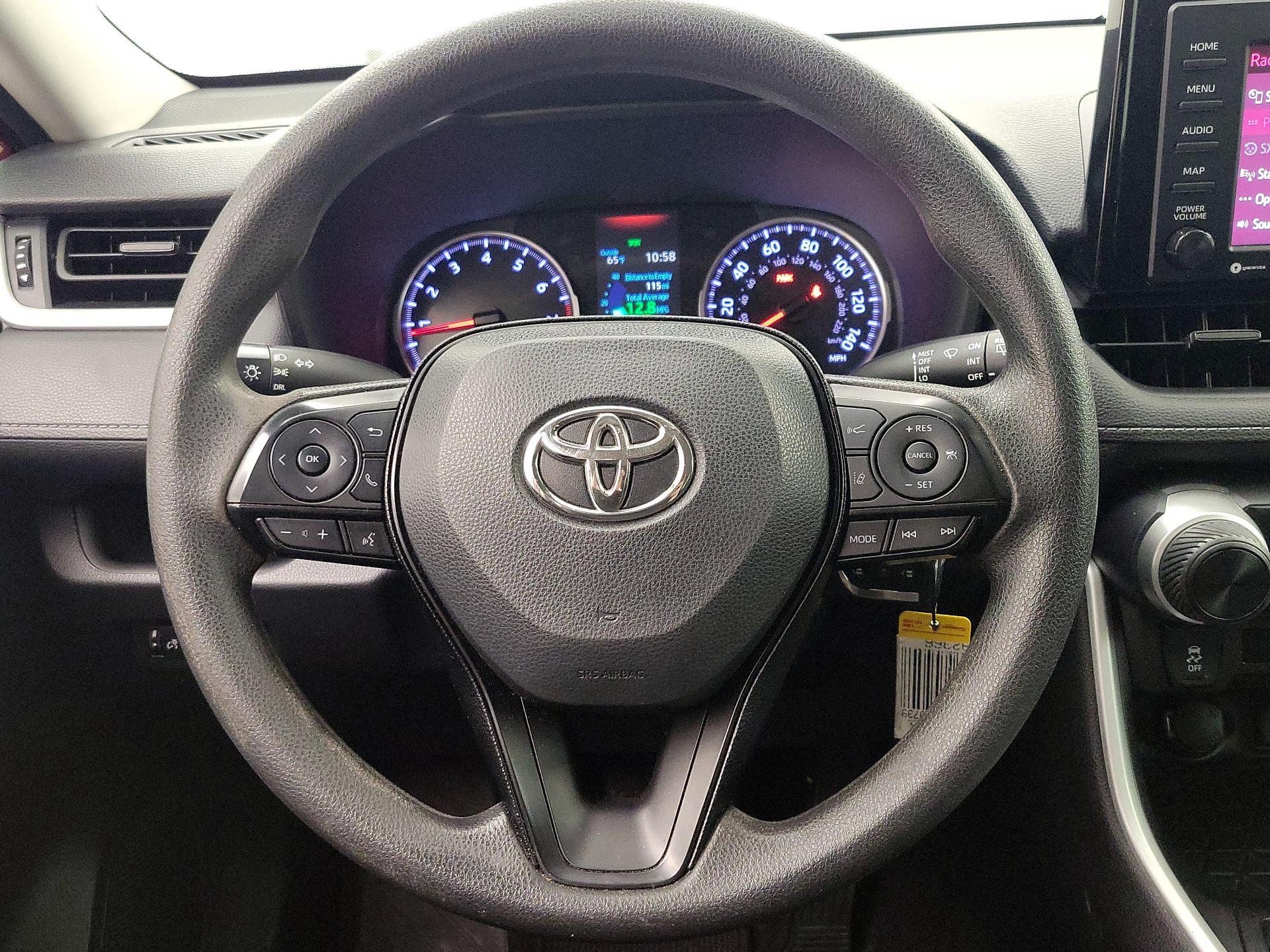 Thumbnail: 2020 Toyota RAV4 - 10