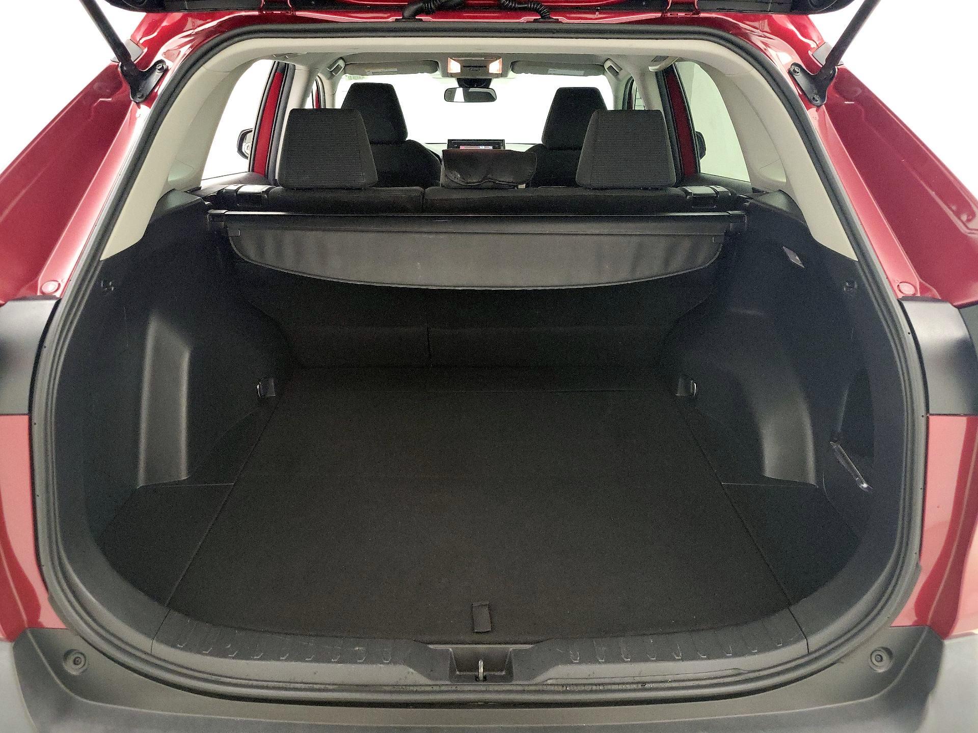 Thumbnail: 2020 Toyota RAV4 - 20